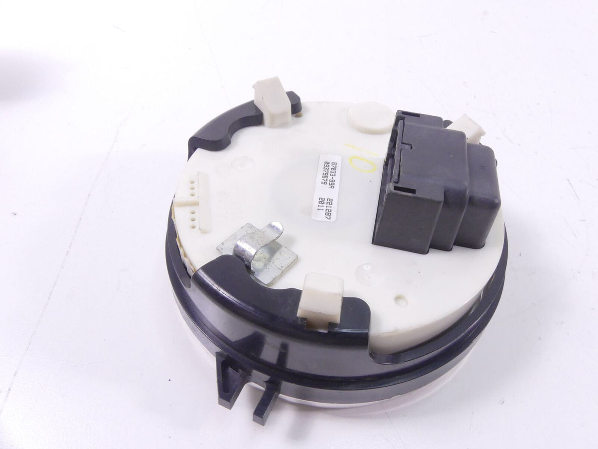 2002 Harley FLSTCI Softail Heritage Speedometer Gauge Instrument - 39K 67033-99A {{ shop.shopifyCountryName }} - Mototech271