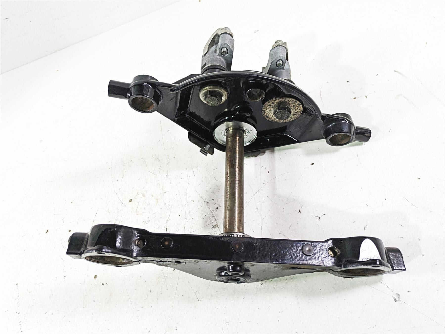 2003 Harley Touring FLHTCUI 100TH E-Glide Upper Lower Triple Tree Set 45446-87A {{ shop.shopifyCountryName }} - Mototech271