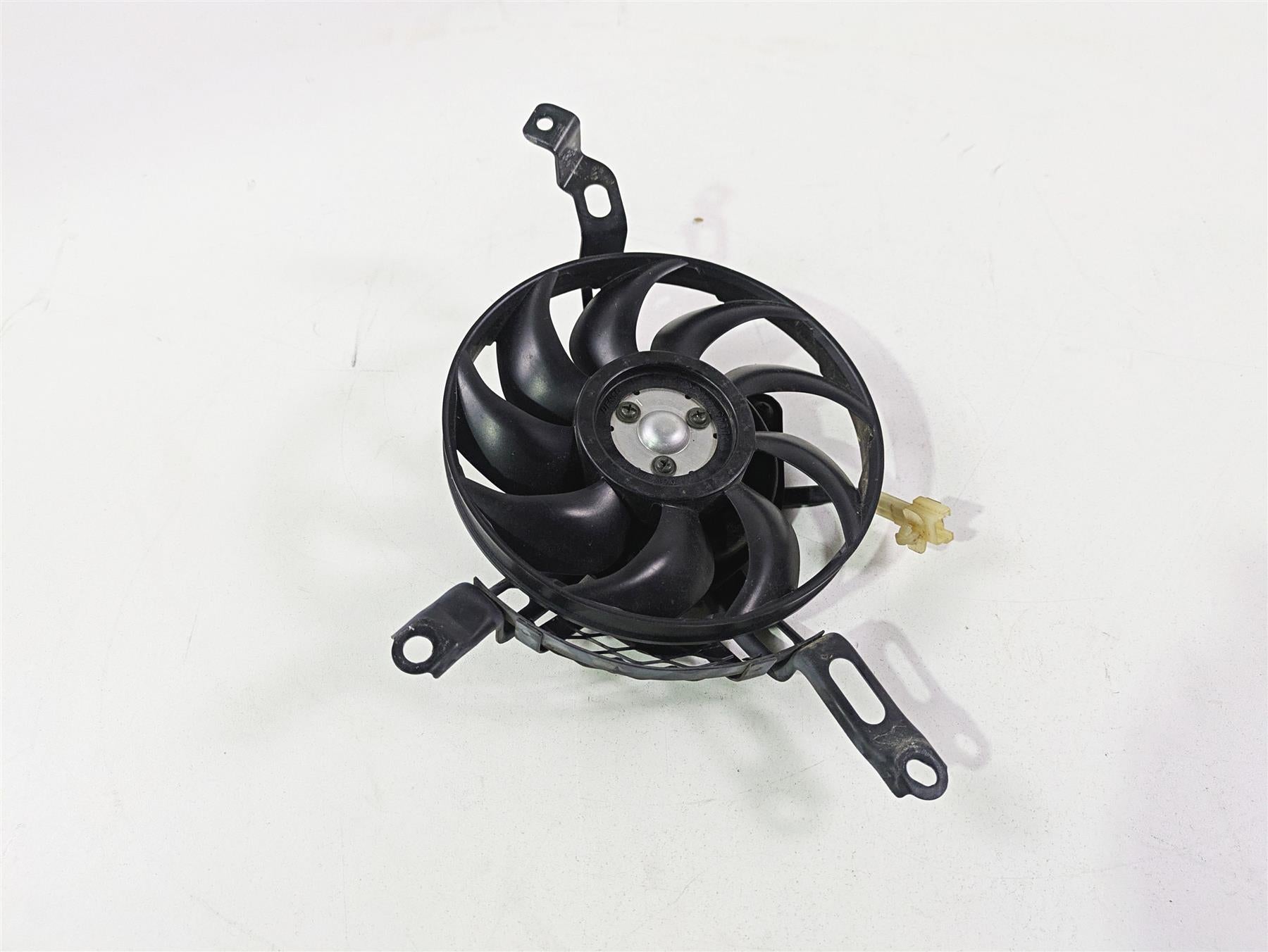 2006 Suzuki GSXR1000 K6 Cooler Radiator Fan - Tested 17800-41G00