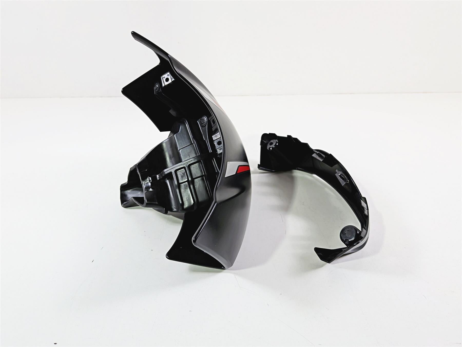 2019 Triumph Speed Triple RS 1050 Front Visor Fly Screen & Air Inlet T2303582 {{ shop.shopifyCountryName }} - Mototech271