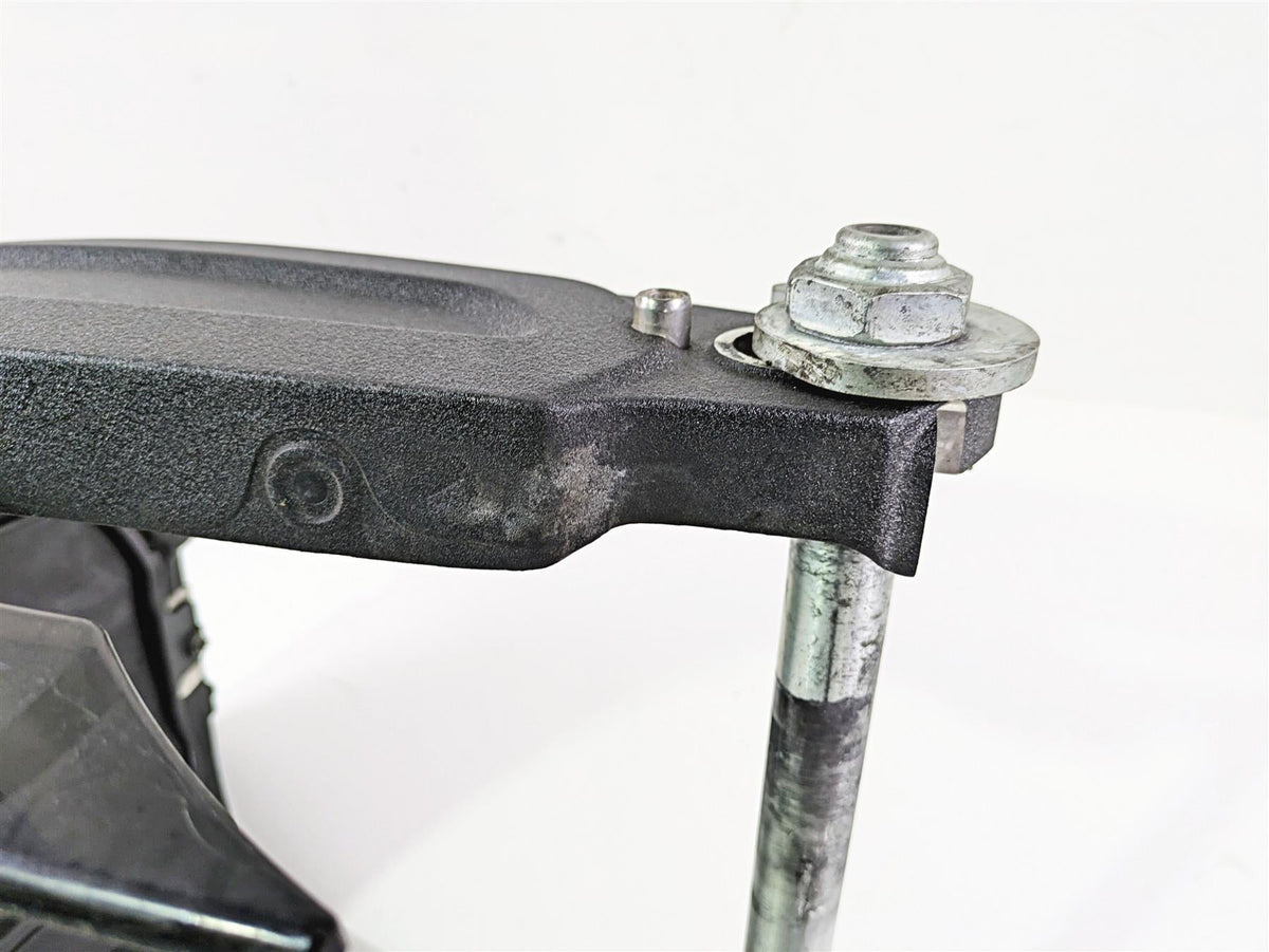 2019 Harley Softail FXDR 114 Rear Swing Arm Swingarm & Axle Set 47400114 {{ shop.shopifyCountryName }} - Mototech271