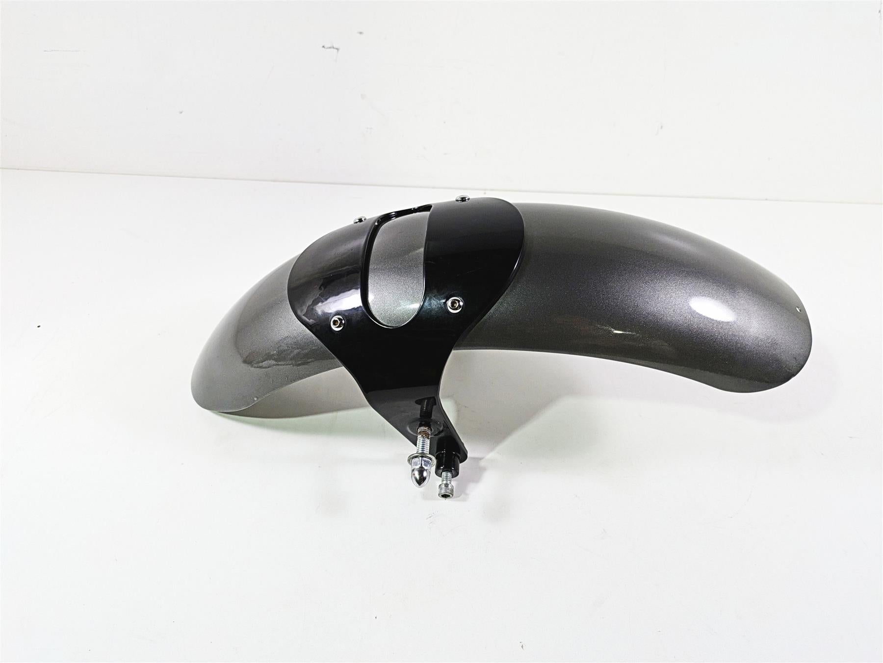 2009 Harley FLSTSB Cross Bones Front Fender Custom Silver Paint - Read 59495-08 {{ shop.shopifyCountryName }} - Mototech271