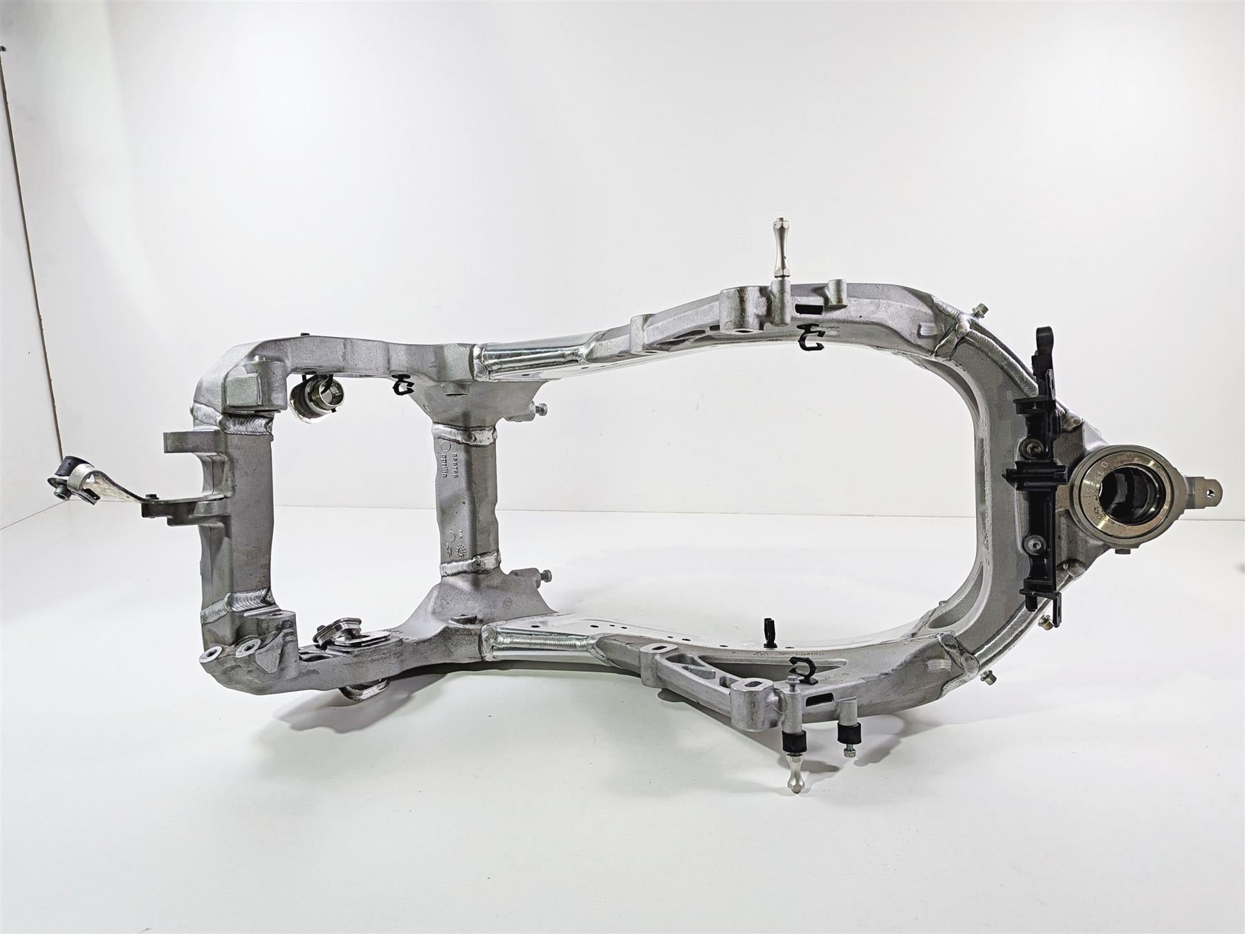 2014 Aprilia RSV4 RR Factory Straight Main Frame Chassis With Clean Florida Title 895460 {{ shop.shopifyCountryName }} - Mototech271
