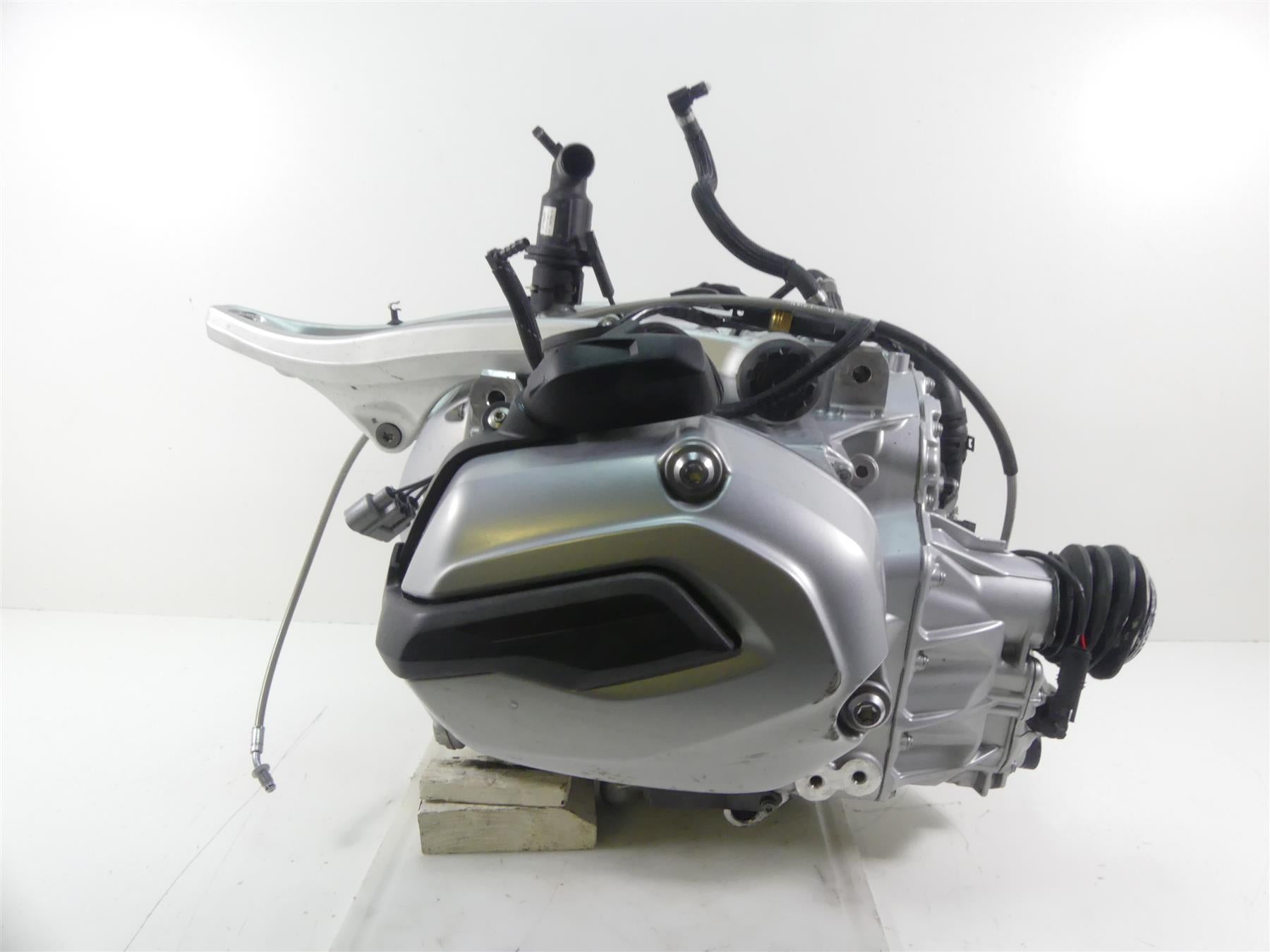 2017 BMW R1200RT K52 Running Engine Motor Transmission 25K -Video 11008389101 {{ shop.shopifyCountryName }} - Mototech271