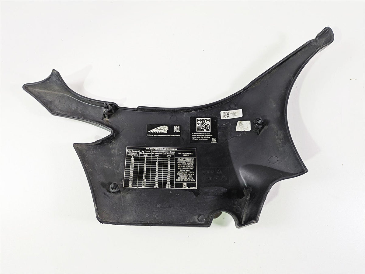 2018 Indian Springfield Dark Horse Left Upper Side Cover Fairing 5450242 5455671 {{ shop.shopifyCountryName }} - Mototech271