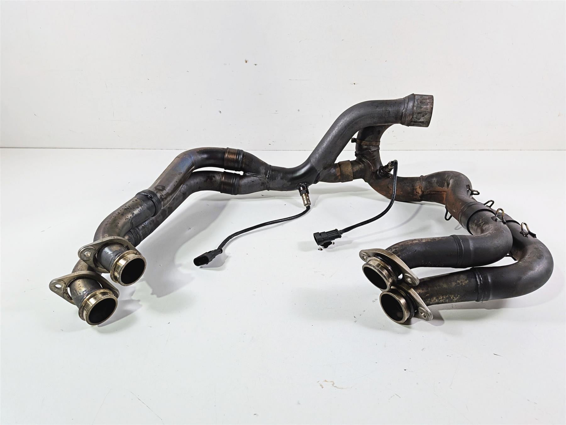 2018 Aprilia RSV4 RR Stock Exhaust Header Manifold Set 2B003106 {{ shop.shopifyCountryName }} - Mototech271