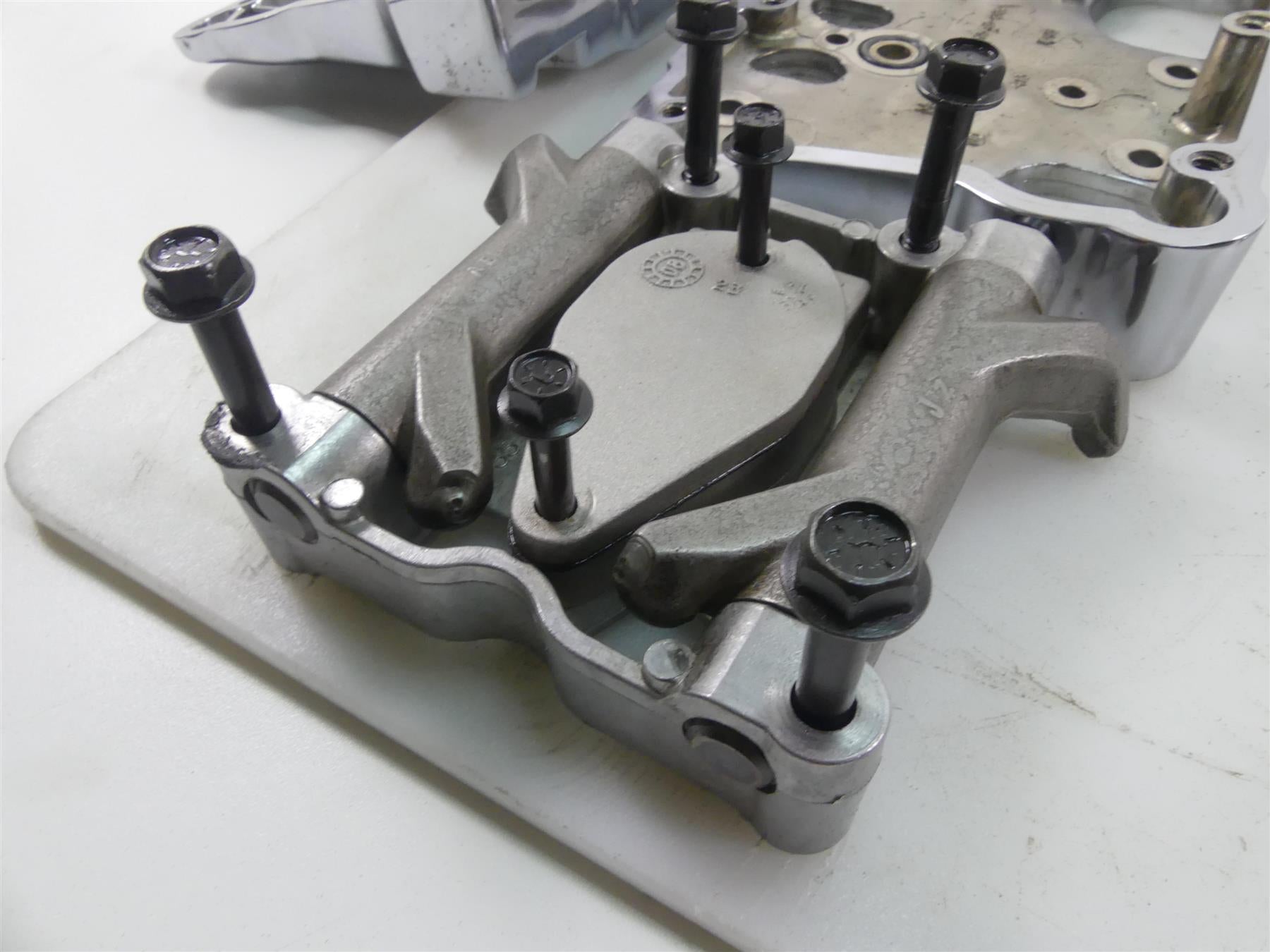 2009 Harley Dyna FXDF SE CVO Fat Bob Chrome Valve Cover Rocker Box Set 17571-99 {{ shop.shopifyCountryName }} - Mototech271