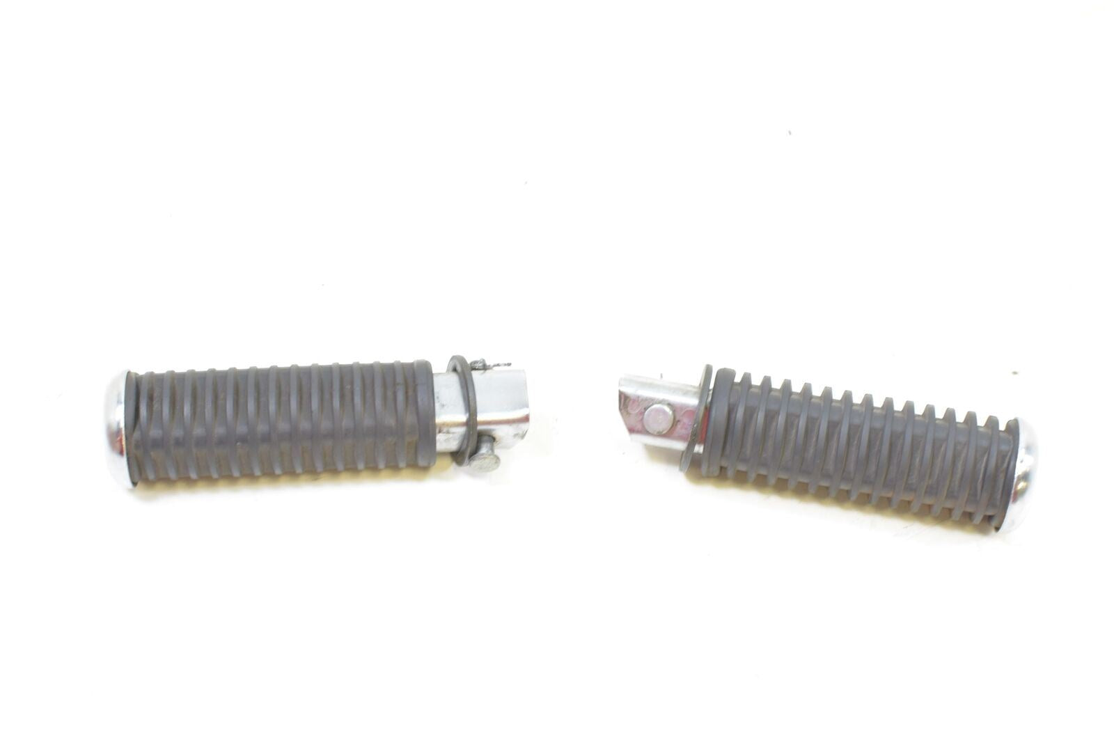 2005 Honda VTX1300 R Rear Passenger Foot Peg Set 50715-MFR-305 {{ shop.shopifyCountryName }} - Mototech271