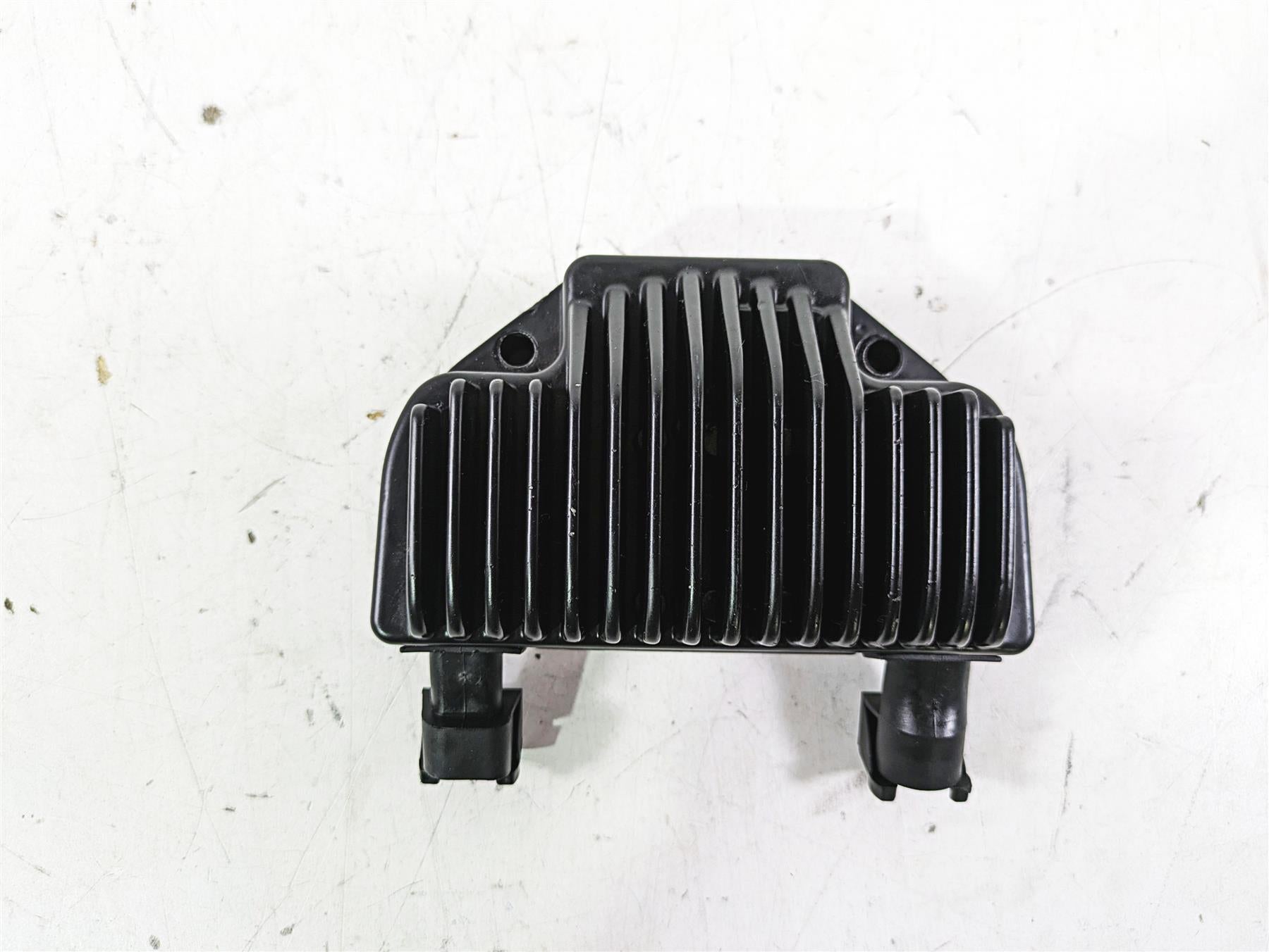 2013 Harley FXDWG Dyna Wide Glide Rectifier Voltage Regulator 74631-08A {{ shop.shopifyCountryName }} - Mototech271