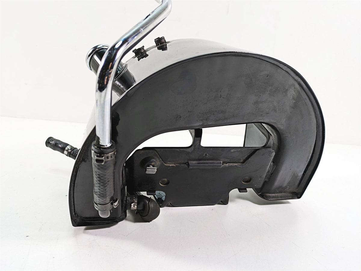 2009 Harley Softail FLSTSB Cross Bones Oil Tank Reservoir & Lines 62507-09DH {{ shop.shopifyCountryName }} - Mototech271