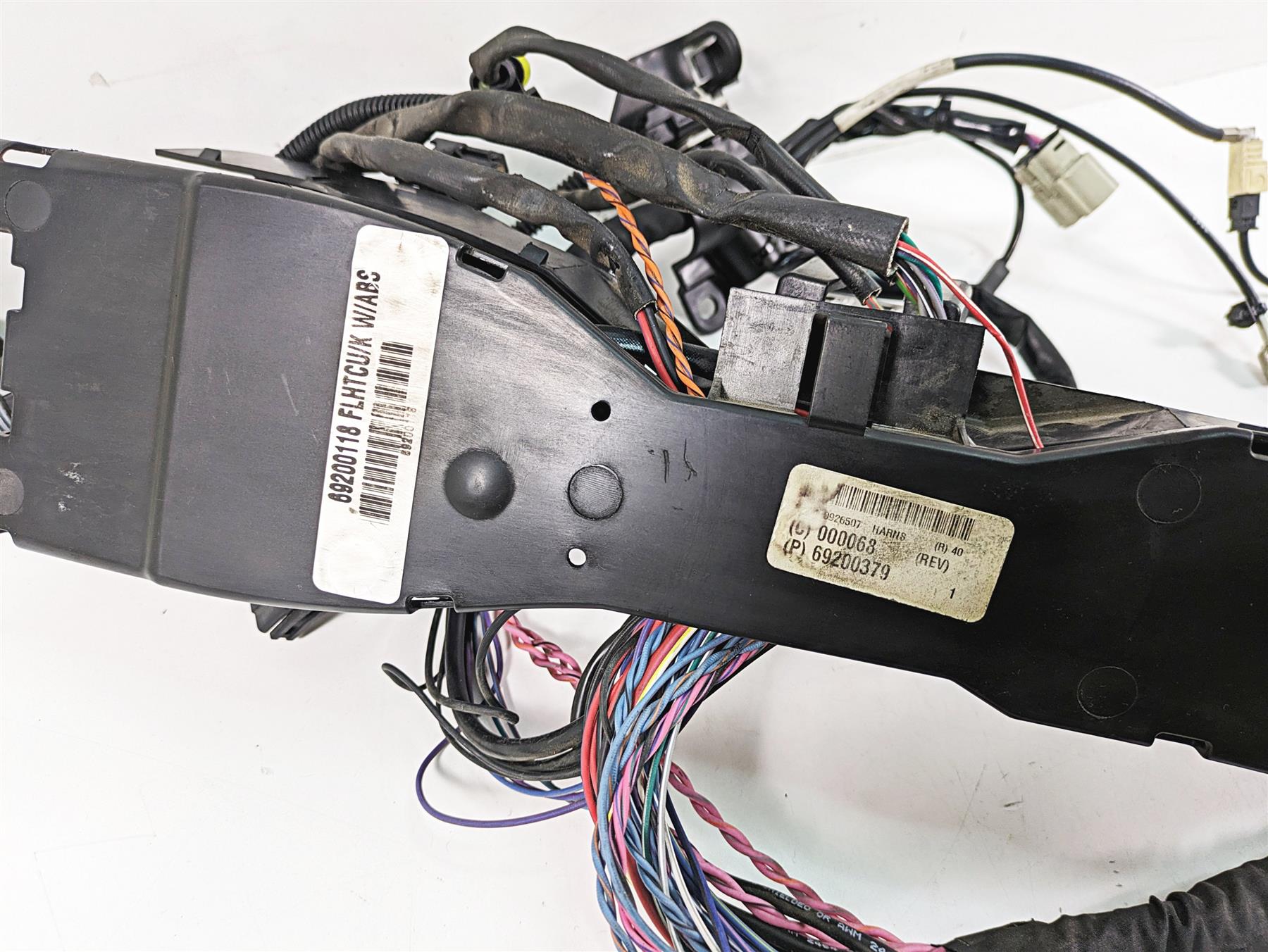 2014 Harley Touring FLHTK Electra Glide Main Wiring Harness Abs - Read 69200118 {{ shop.shopifyCountryName }} - Mototech271