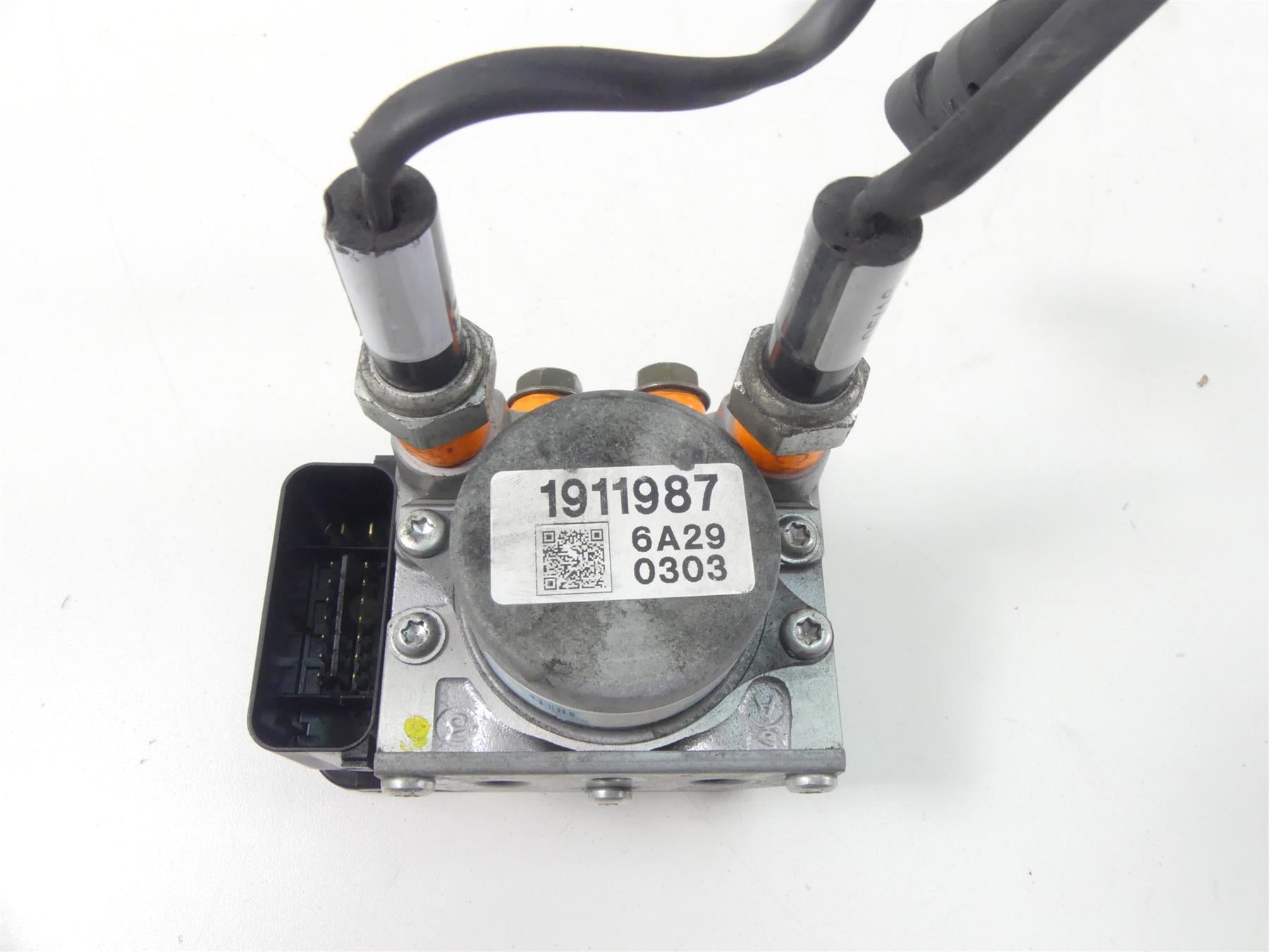 2016 Indian Chieftain Dark Horse Abs Brake Pump Pressure Module 1911987 {{ shop.shopifyCountryName }} - Mototech271
