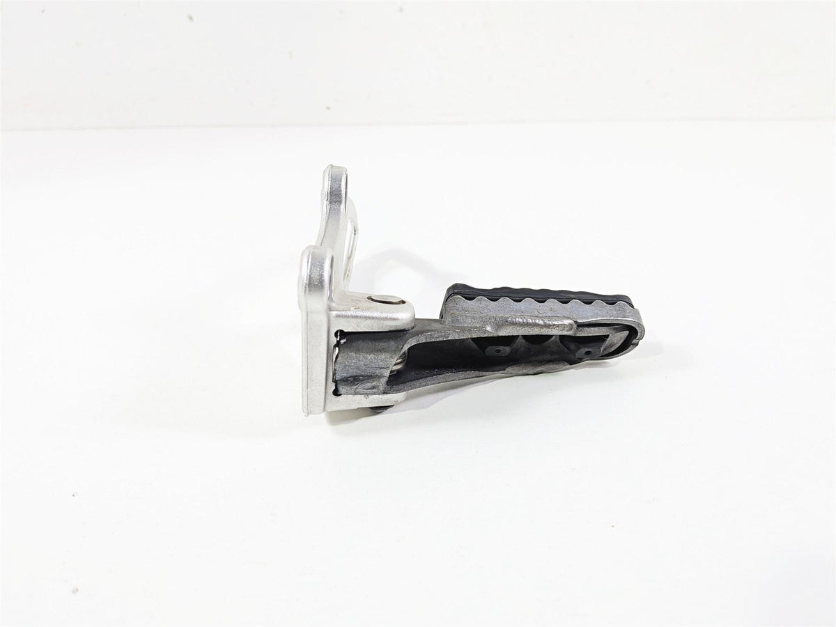 2023 BMW R nineT Scrambler K23 Left Footpeg Foot Peg Rest 46718558717 {{ shop.shopifyCountryName }} - Mototech271