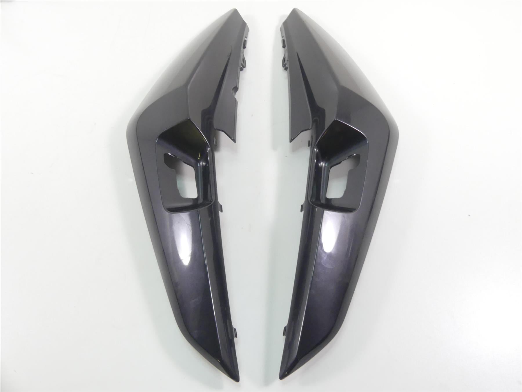 2014 BMW K1600 GTL K48 Rear Side Panel Tail Fairing Cover Set 46627709505 {{ shop.shopifyCountryName }} - Mototech271