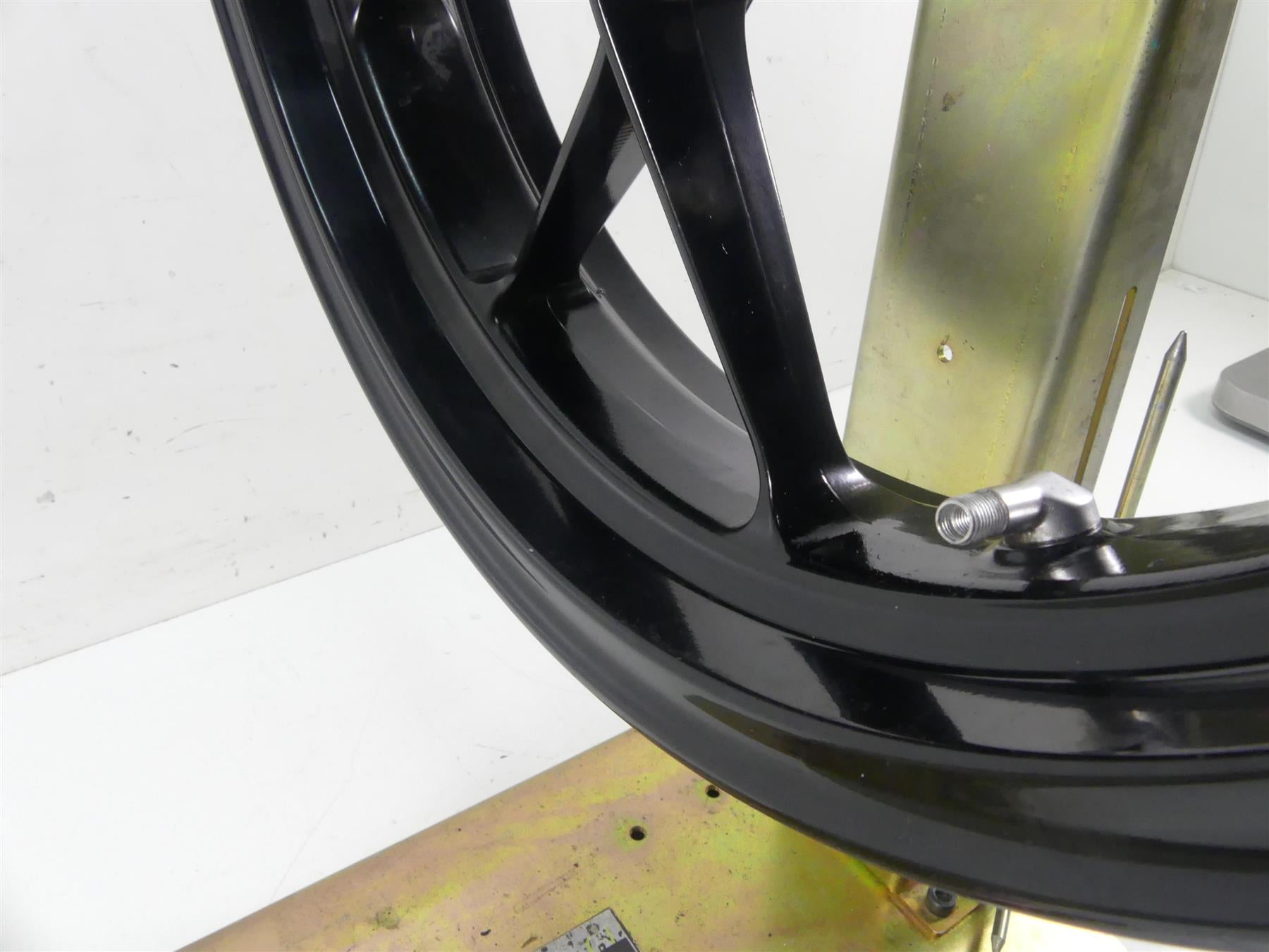 2016 KTM 1290 Superduke R Front Wheel Rim 17x3.5 - Read 6130900114430 {{ shop.shopifyCountryName }} - Mototech271