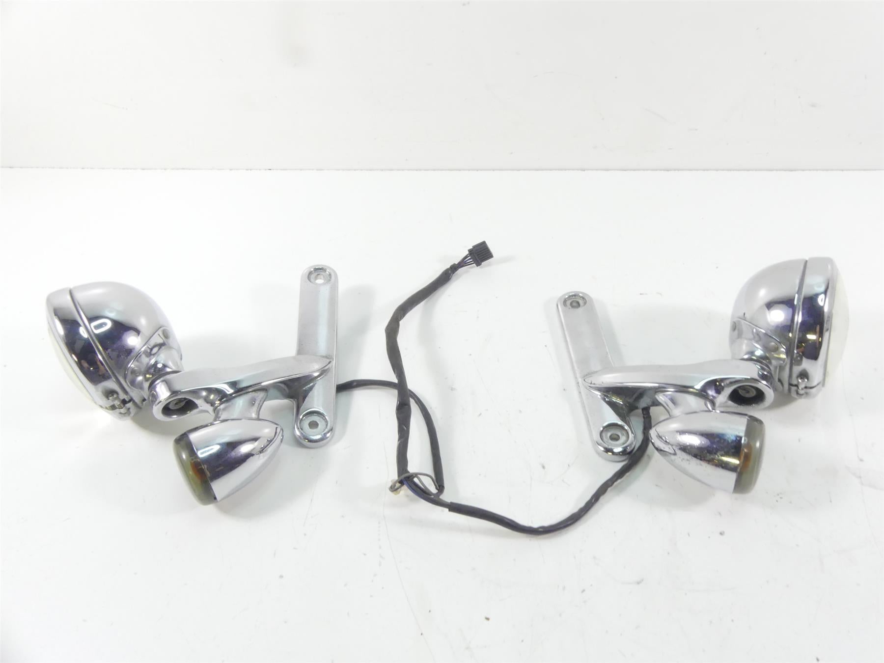 2005 Harley Touring CVO FLHTC SE Electra Glide  Front Spot Light Set 68836-04 | Mototech271