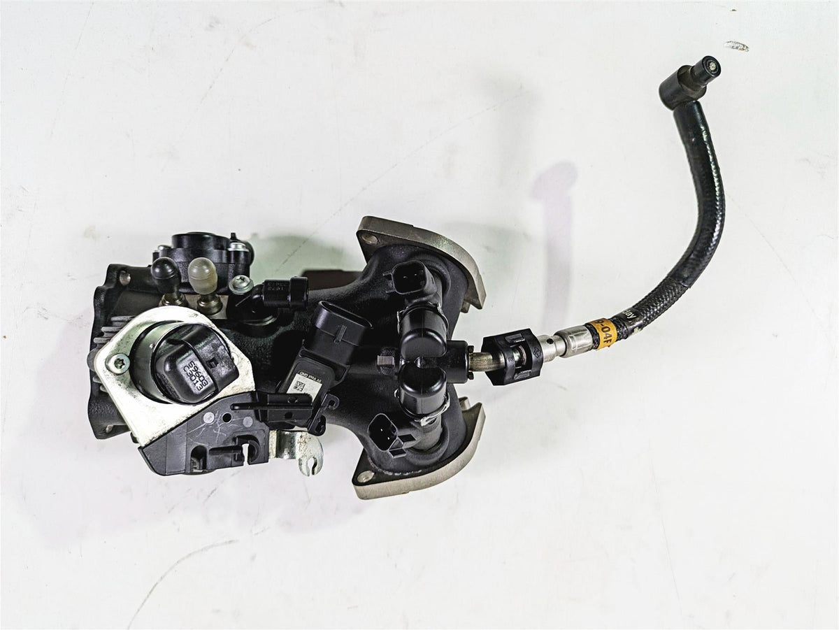 2014 Harley FXDL Dyna Low Rider Throttle Body Fuel Injectors 27708-10A 27618-06A {{ shop.shopifyCountryName }} - Mototech271