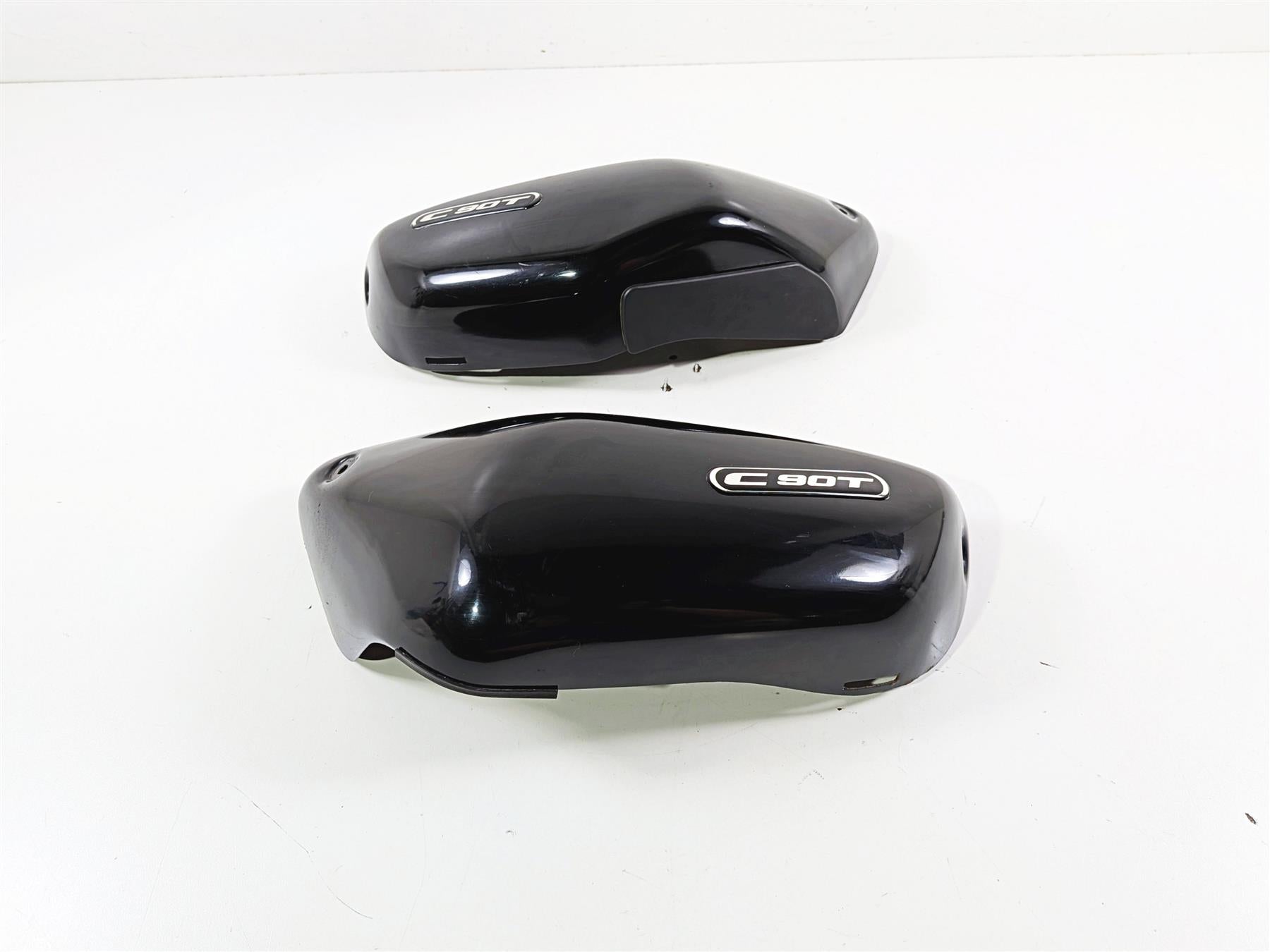 2006 Suzuki C90 VL1500T Boulevard Side Cover Fairing Set 47110-10F00 47210-10F00 {{ shop.shopifyCountryName }} - Mototech271