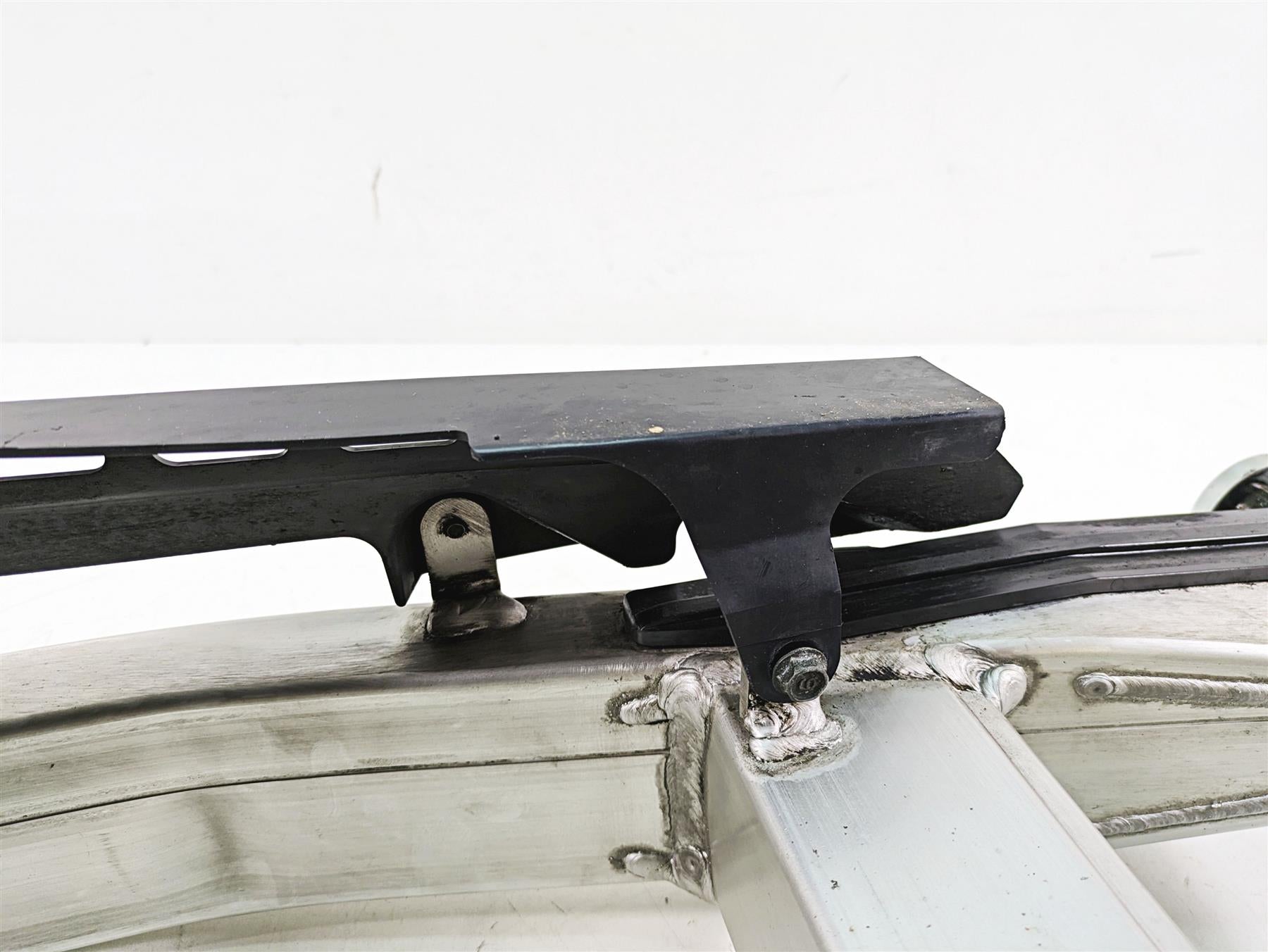 2002 Yamaha FZ1 FZS1000 Fazer Rear Swingarm Swing Arm & Axle Set 5LV-22110-00-00 {{ shop.shopifyCountryName }} - Mototech271