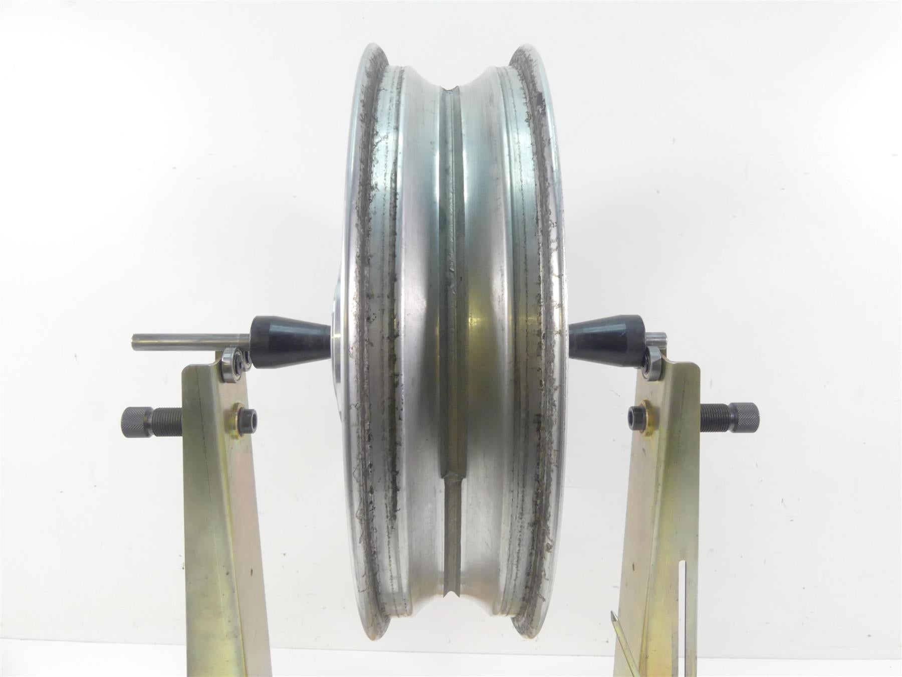 2013 Triumph Rocket 3 Touring Front Straight 16x3.5 Wheel Rim T2005046 {{ shop.shopifyCountryName }} - Mototech271