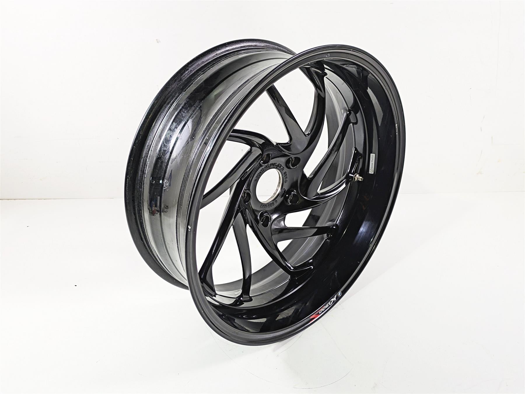 2014 BMW K1300S K40 Straight Rear Wheel Rim 17x6 36317717919 {{ shop.shopifyCountryName }} - Mototech271
