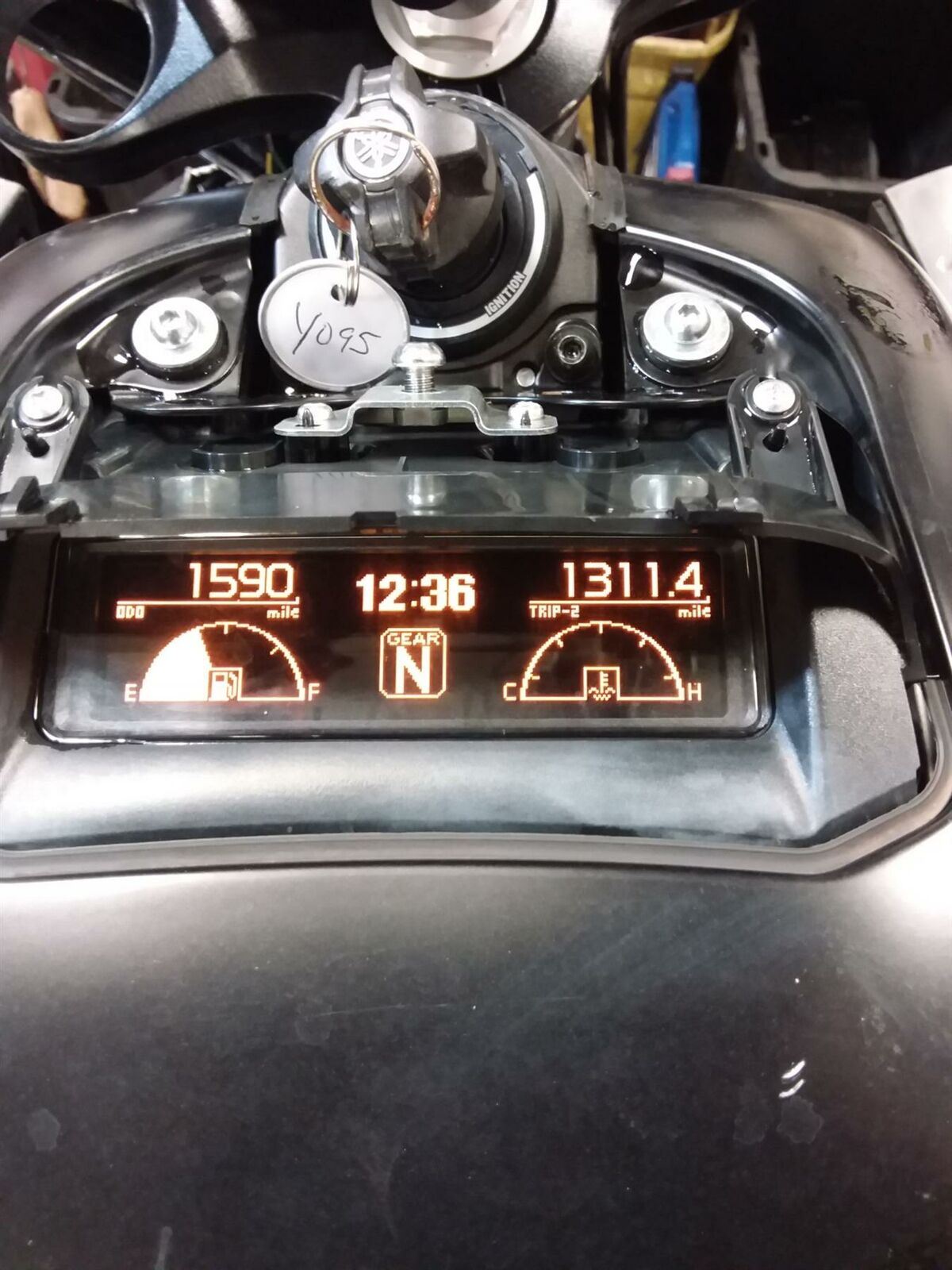 2020 Yamaha VMX17 1700 Speedometer Odometer Gauges - 1K Only 2S3-8350A-00-00 {{ shop.shopifyCountryName }} - Mototech271