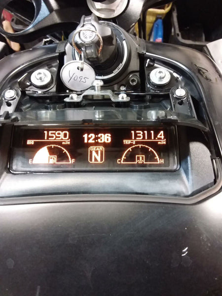 2020 Yamaha VMX17 1700 Speedometer Odometer Gauges - 1K Only 2S3-8350A-00-00 {{ shop.shopifyCountryName }} - Mototech271