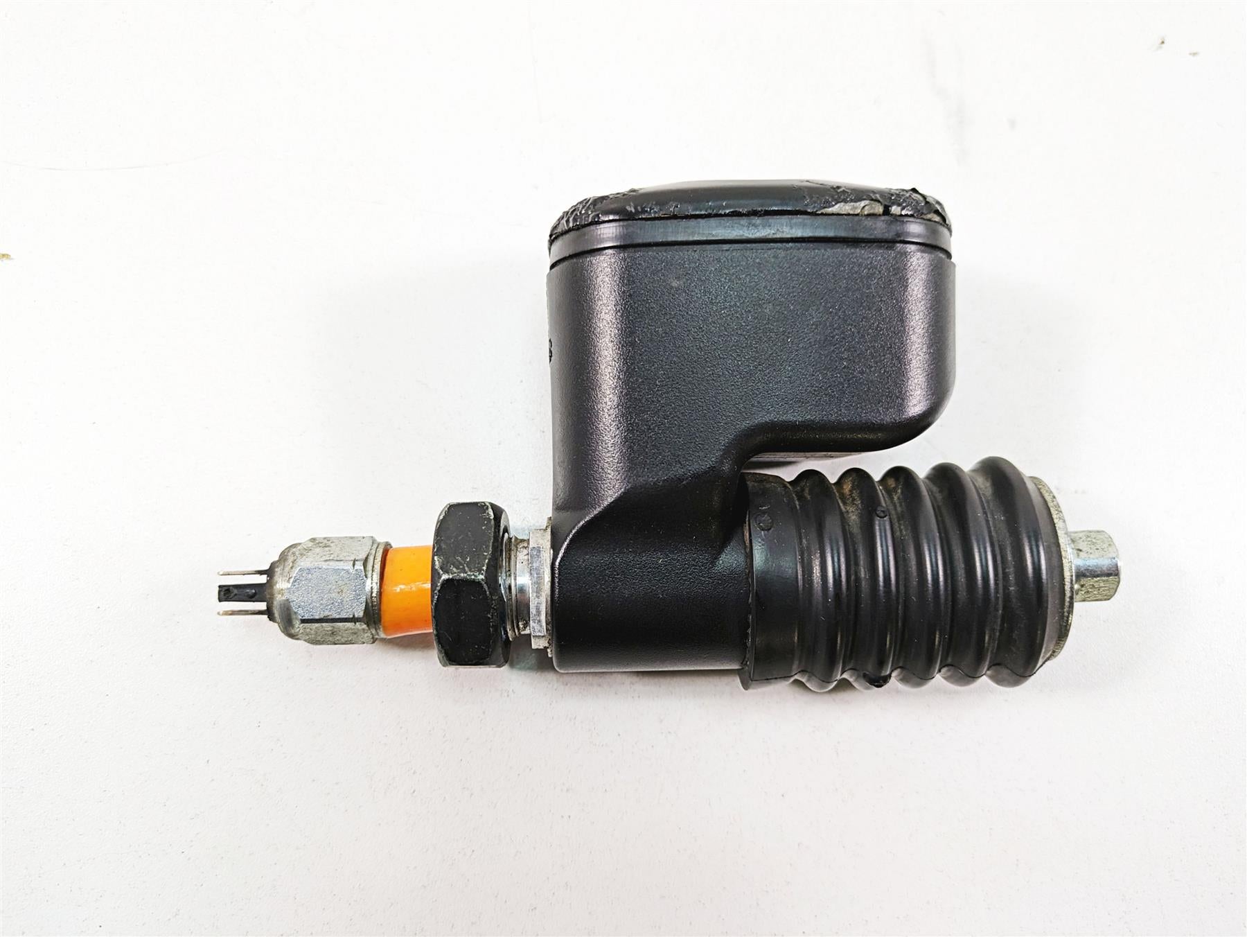 2009 Harley FXDF Dyna Fat Bob Rear Brake Master Cylinder 42474-06C {{ shop.shopifyCountryName }} - Mototech271