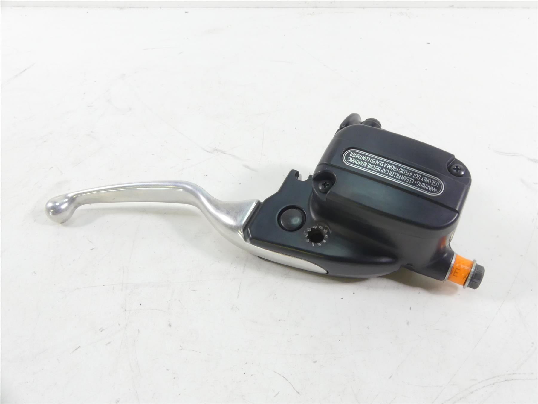 2013 Harley VRSCF Muscle V-Rod Front Brake Master Cylinder 11/16 44551-08F {{ shop.shopifyCountryName }} - Mototech271