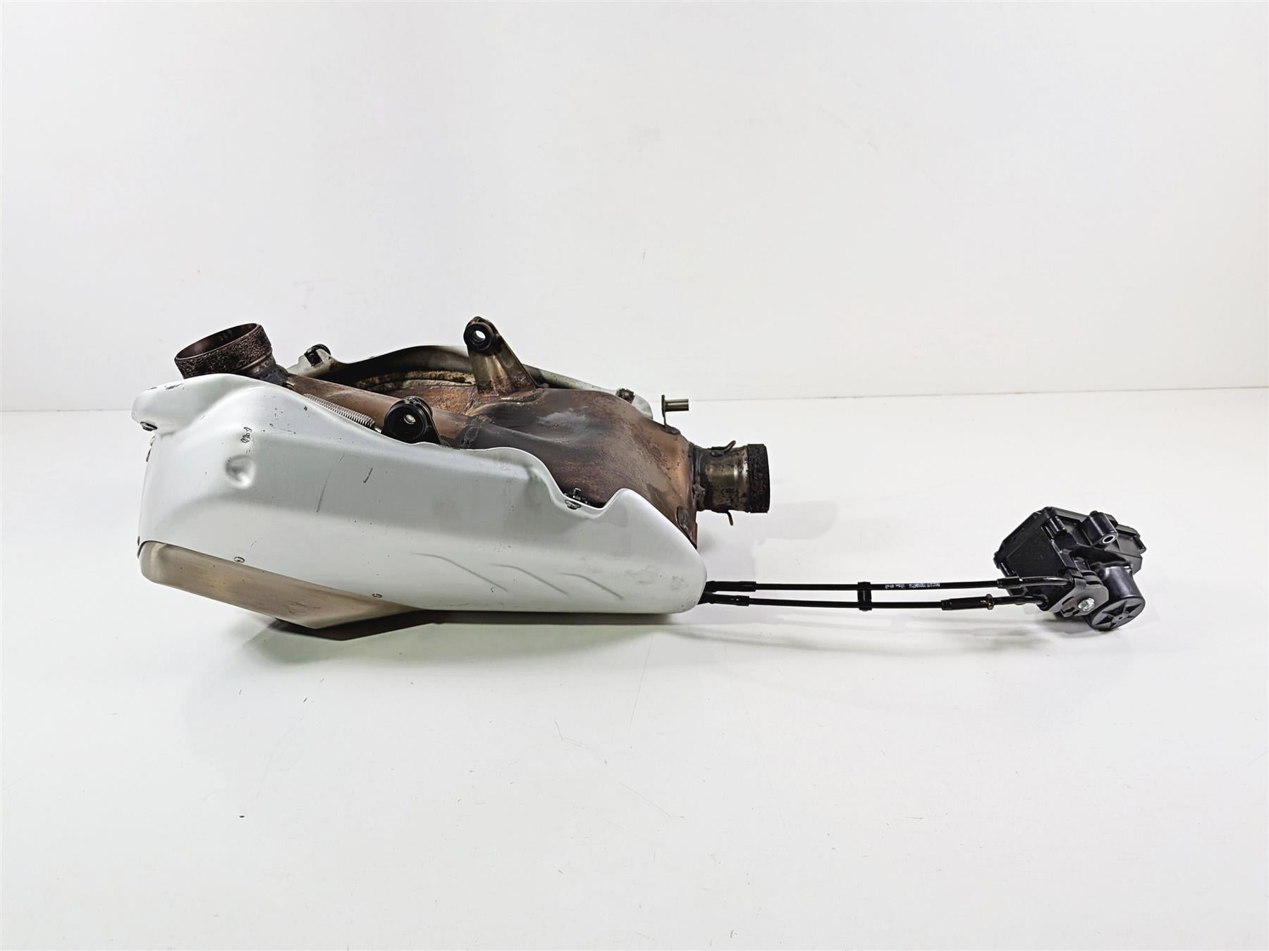 2023 Ducati Streetfighter V4 Exhaust Muffler & Cover Set 57414951A 57240861A-Mototech271