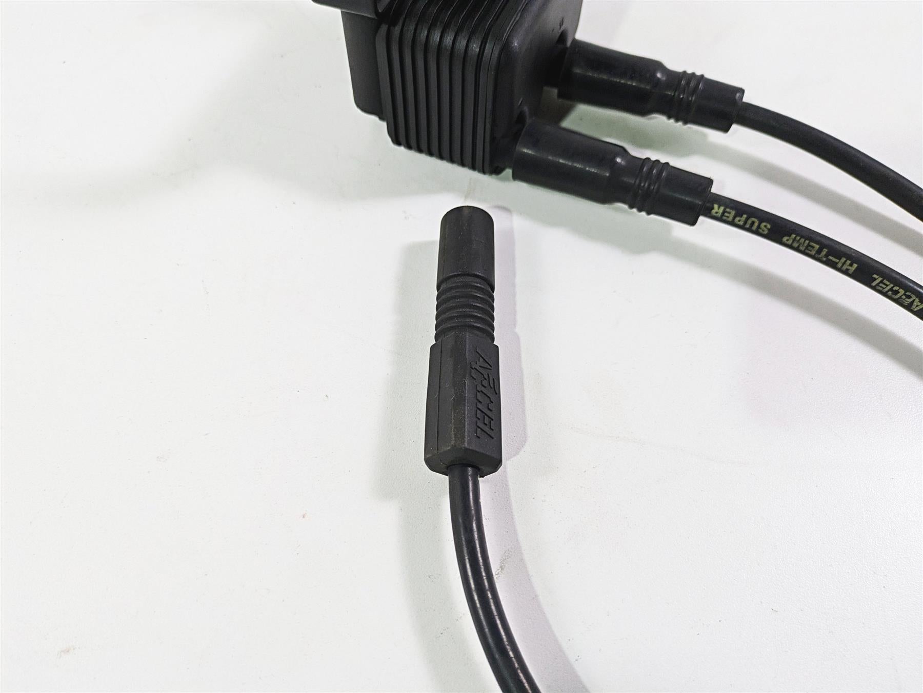 2005 Harley Touring FLHRI Road King Ignition Coil Wires Plugs Set 31655-99 {{ shop.shopifyCountryName }} - Mototech271