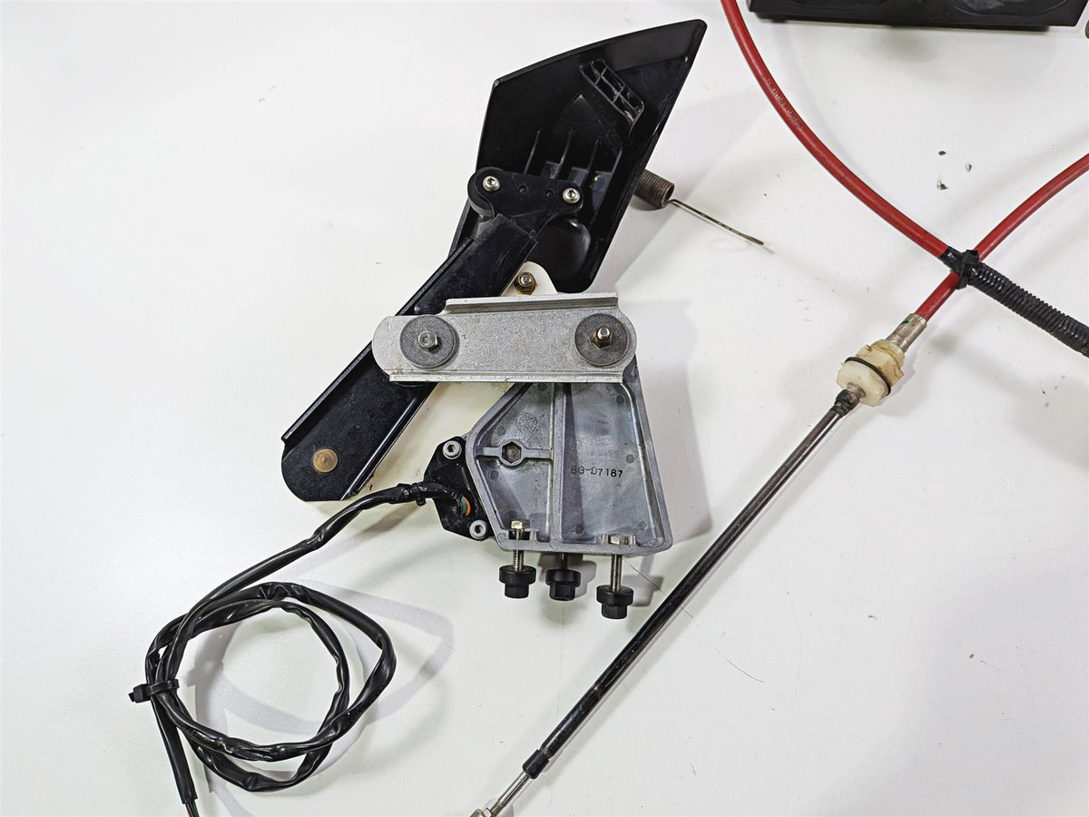2009 Yamaha Waverunner FX1800 Cruiser Reverse Gate Bucket Set 6S5-R1314-00-00 {{ shop.shopifyCountryName }} - Mototech271