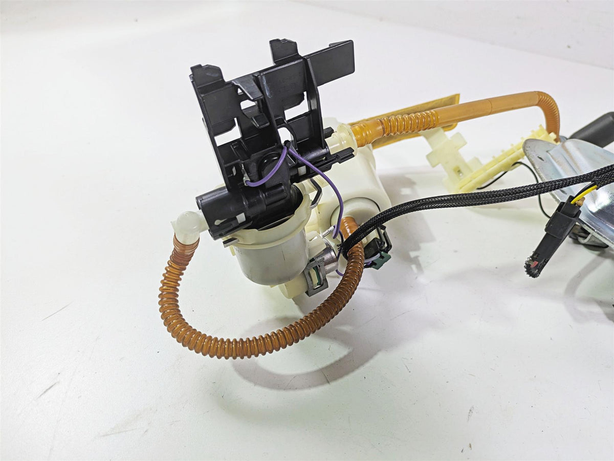 2010 Harley Dyna FXDB Street Bob Fuel Gas Petrol Pump - Tested 75218-04D {{ shop.shopifyCountryName }} - Mototech271