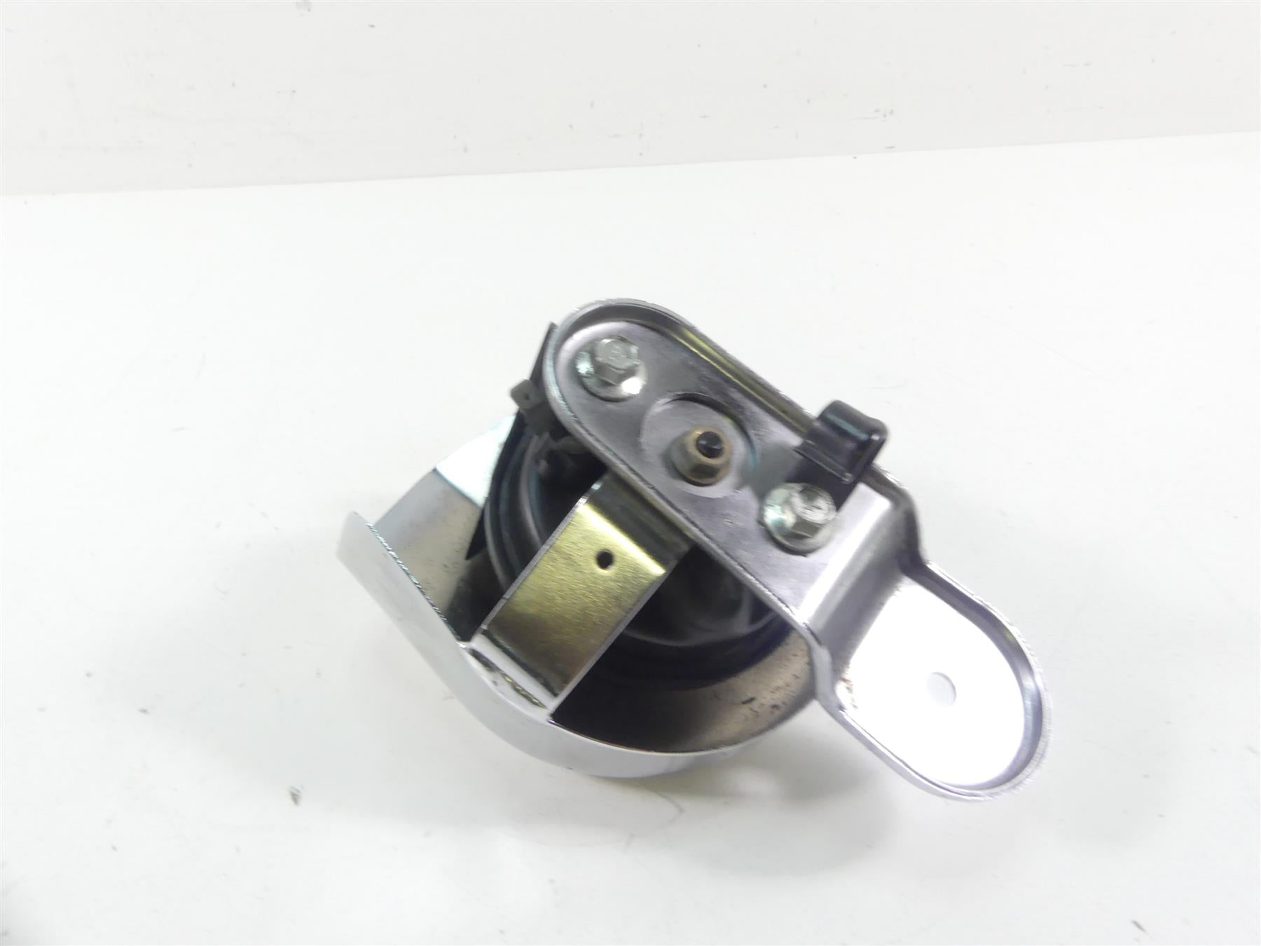 2007 Harley FLHTCU SE CVO Electra Glide Horn With Chrome Cover 61300478 {{ shop.shopifyCountryName }} - Mototech271