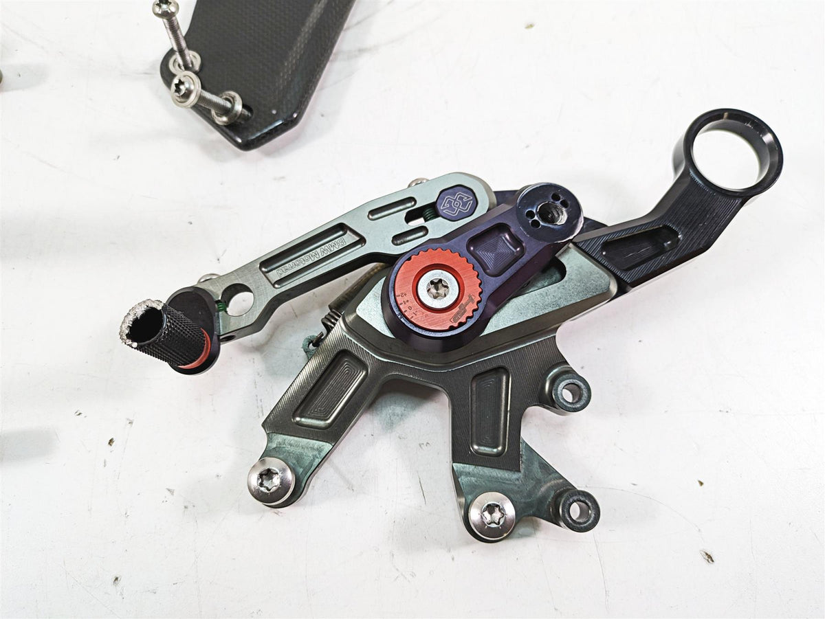 2015 BMW S1000RR K46 Hp4 Left Right Foot Peg Lever Set 77258550774 77258550773 {{ shop.shopifyCountryName }} - Mototech271