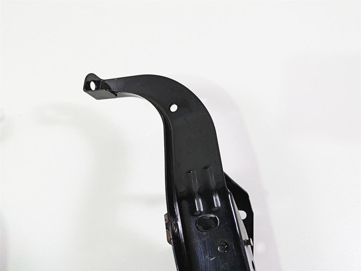 2010 Harley Touring FLHTK Electra Glide Front Fairing Bracket Set Read 58479-96B {{ shop.shopifyCountryName }} - Mototech271