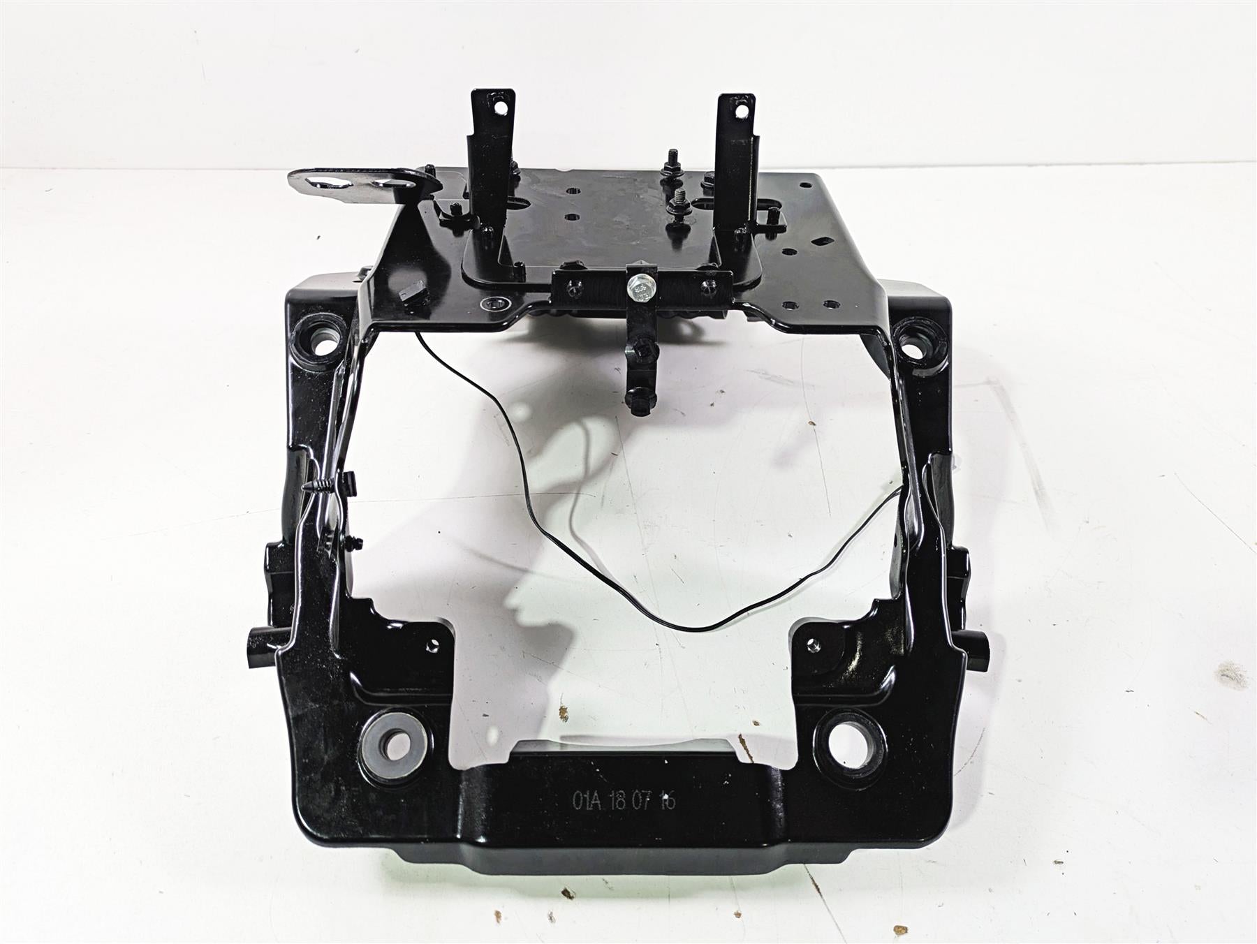 2019 Indian Chieftain Limited Front Fairing Stay Holder Bracket 1024169 1025003 {{ shop.shopifyCountryName }} - Mototech271