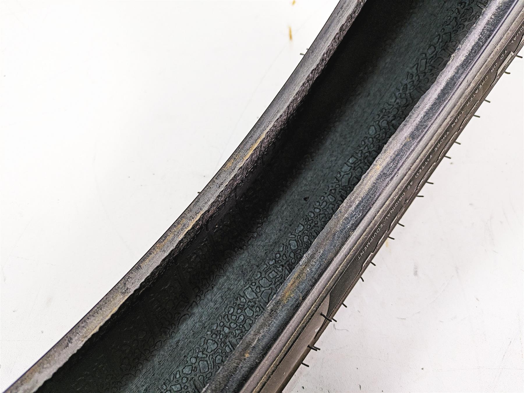 Used Motorcycle Front Tire Metzeler ME888 Marathon Ultra Tire 90/90-21 2616400 {{ shop.shopifyCountryName }} - Mototech271