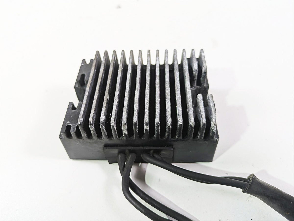 2007 Harley Sportster XL1200 C Rectifier Voltage Regulator 74546-07A {{ shop.shopifyCountryName }} - Mototech271