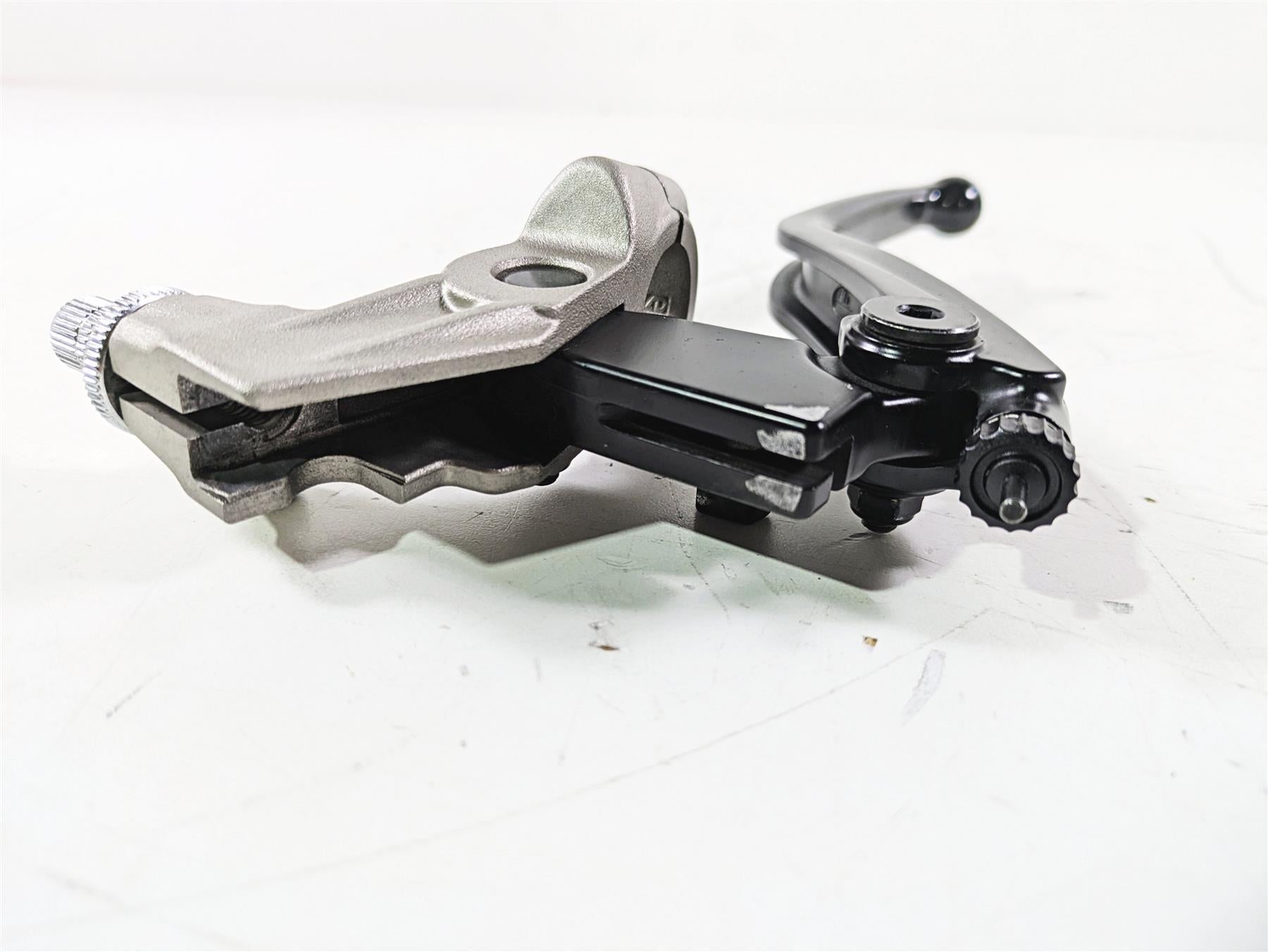 2020 Triumph Daytona 765 Moto2 Clutch Perch & Lever T2043061 {{ shop.shopifyCountryName }} - Mototech271
