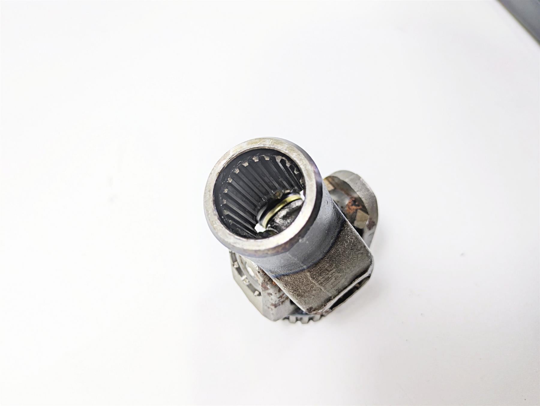 2019 Suzuki M109R VZR1800 Boulevard Swingarm Differential Shaft 27300-48850-019 {{ shop.shopifyCountryName }} - Mototech271