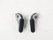 Load image into Gallery viewer, 2010 BMW R1200GS K25 Front Footpeg Foot Peg Rest Set 46717729281 46717729282
