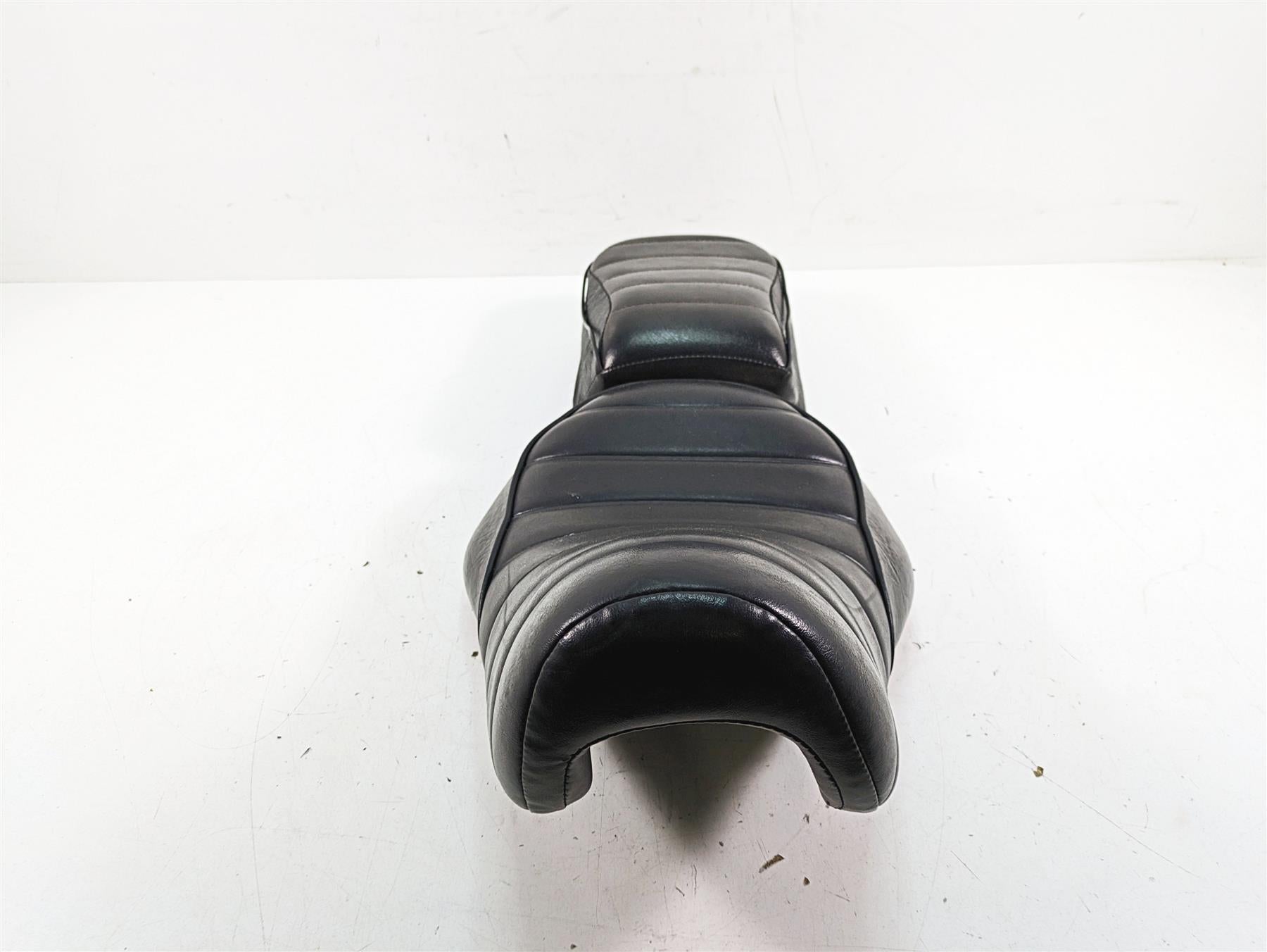 2019 Harley XL883N Sportster Iron Seat Saddle 52000189 {{ shop.shopifyCountryName }} - Mototech271