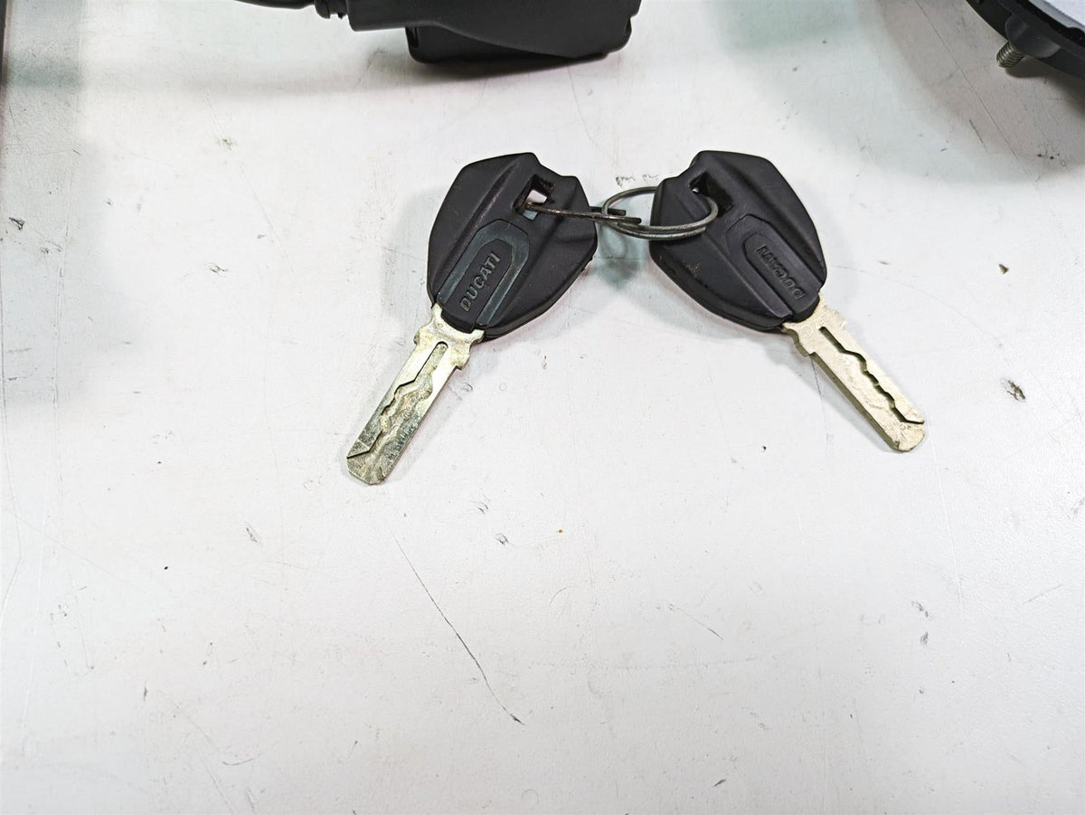 2016 Ducati Panigale 1299 S Cdi Engine Module Ignition Switch Key Set 28642521B {{ shop.shopifyCountryName }} - Mototech271