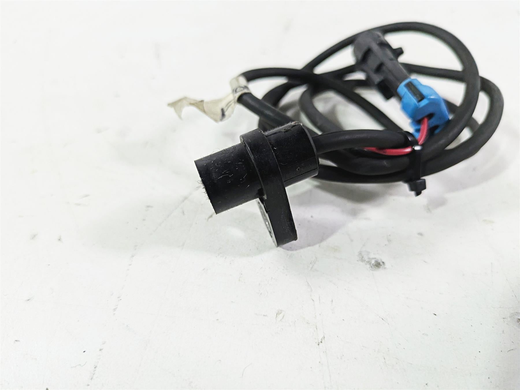 2018 Indian Chieftain Limited Front Abs Wheel Speed Sensor 4013251 {{ shop.shopifyCountryName }} - Mototech271