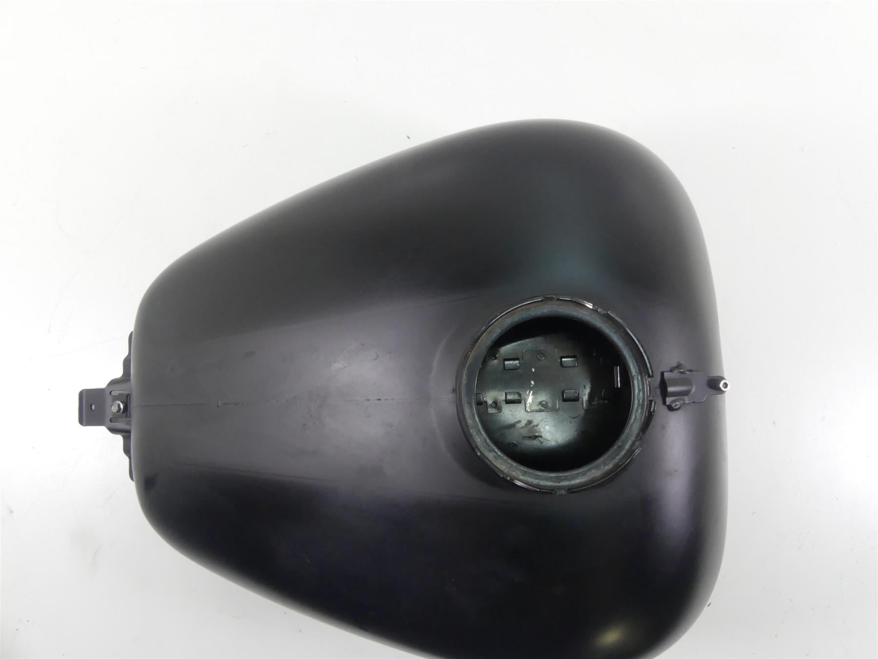 2013 Harley Touring FLTRX Road Glide Fuel Gas Petrol Tank - Read 61356-08 {{ shop.shopifyCountryName }} - Mototech271