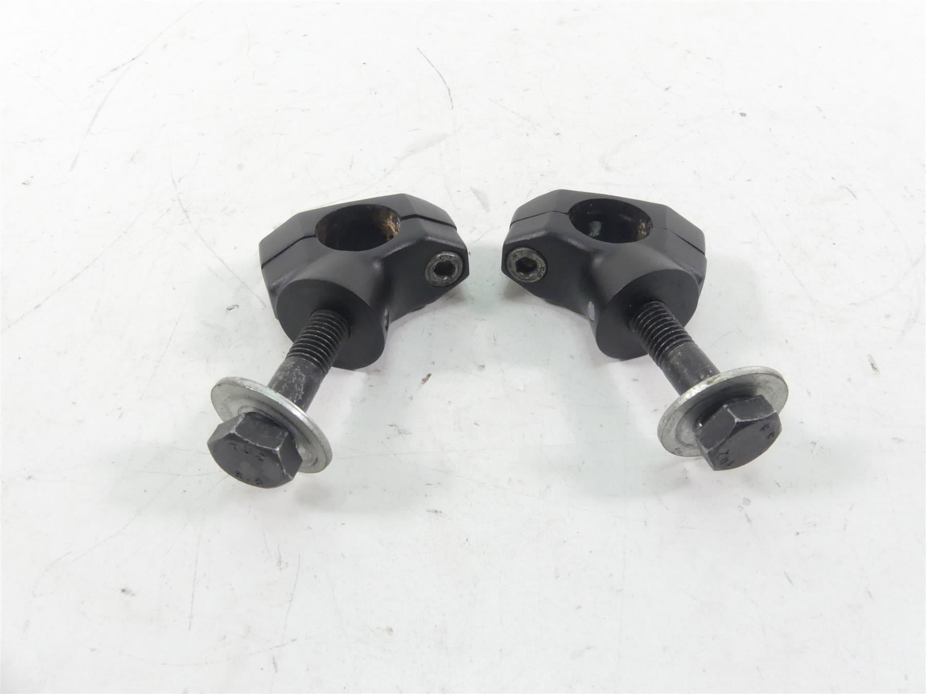 2013 Victory Cross Country Handlebar Holder Riser Clamp Mount Set 5136703 {{ shop.shopifyCountryName }} - Mototech271