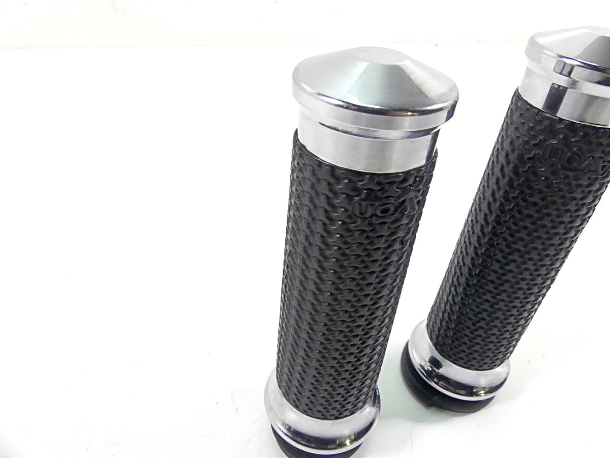 2016 Harley Softail FLS Slim Left Right Avon Hand Grip Set {{ shop.shopifyCountryName }} - Mototech271