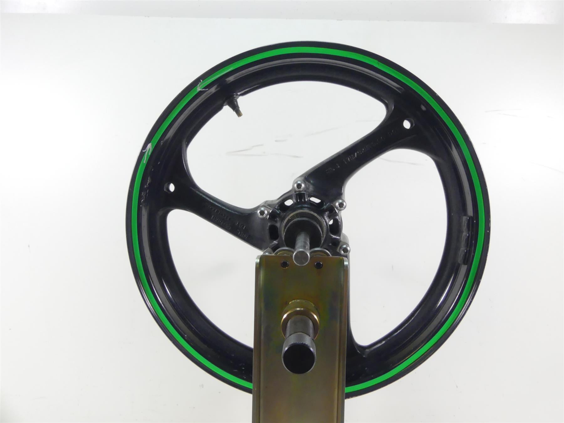 2005 Honda CBR1000RR SC57 Straight Front Wheel Rim 17x3.5 - Read 44650-MEL-D20ZC | Mototech271