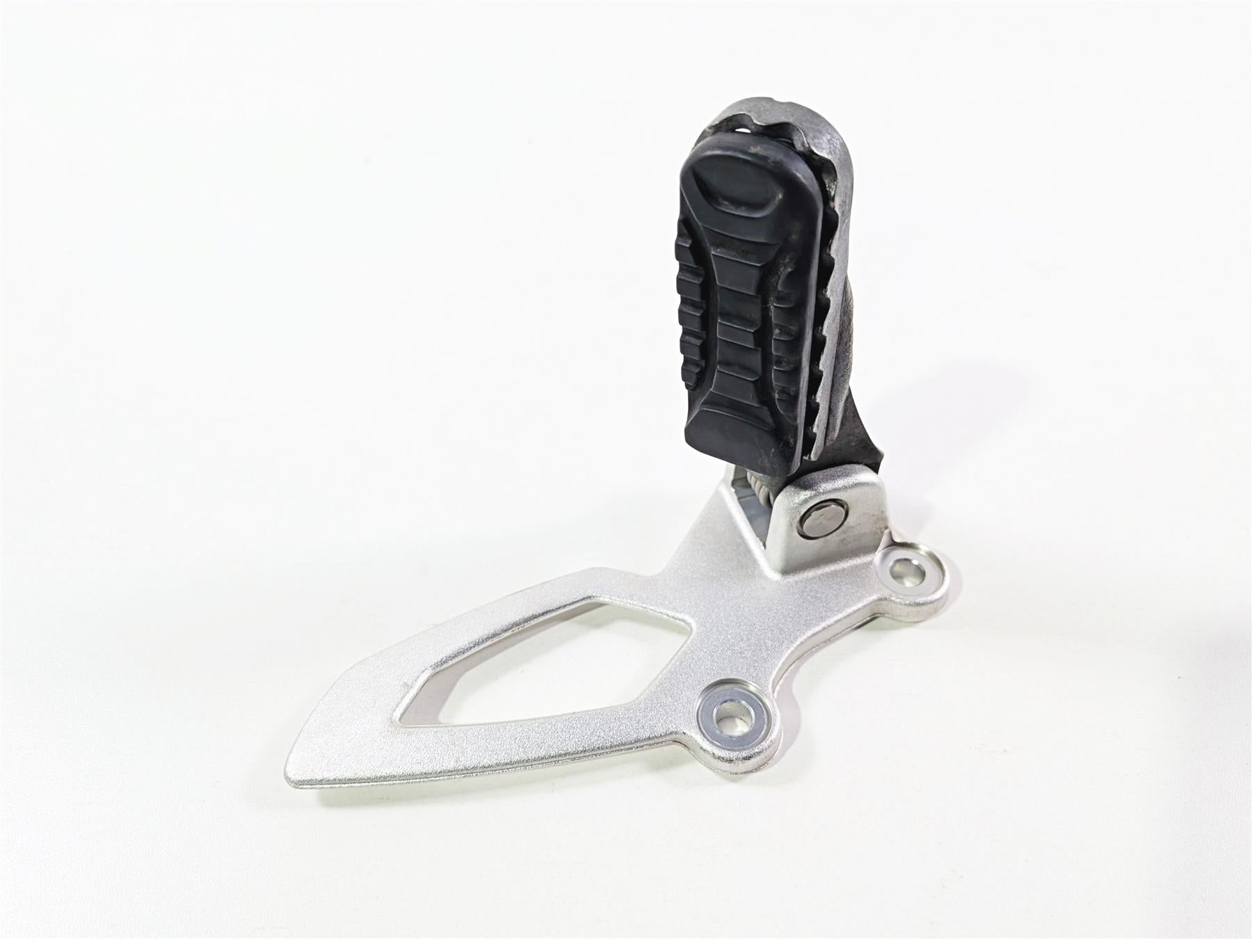 2023 BMW R nineT Scrambler K23 Left Footpeg Foot Peg Rest 46718558717 {{ shop.shopifyCountryName }} - Mototech271